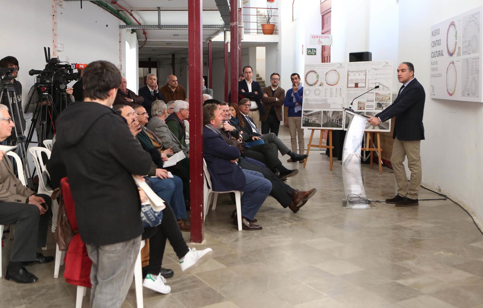 Presentación de las actuaciones en la plaza de toros de La Malagueta.