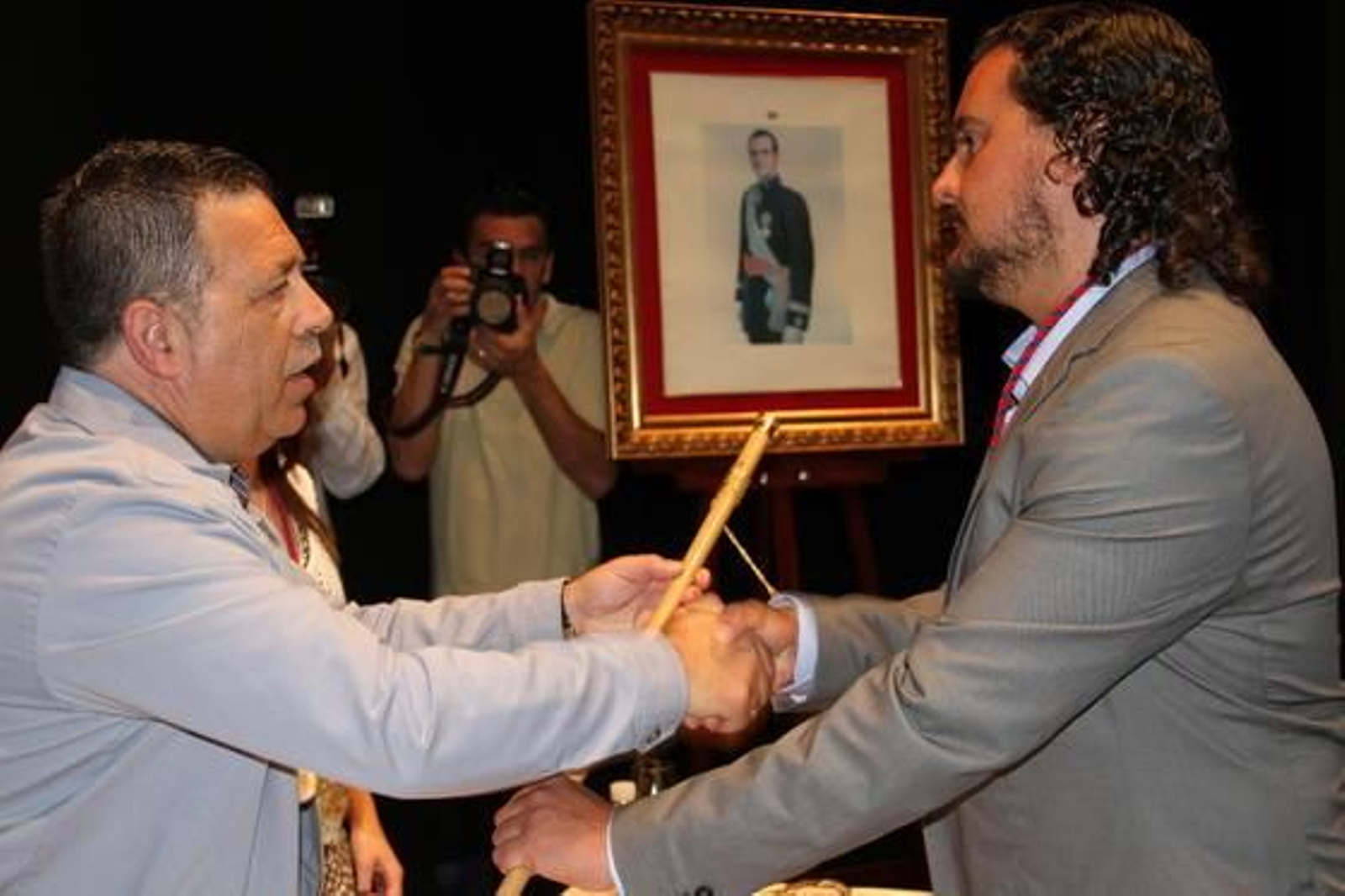 Fernando Macías (IU) toma el bastón de mando del Consistorio de Medina Sidonia
