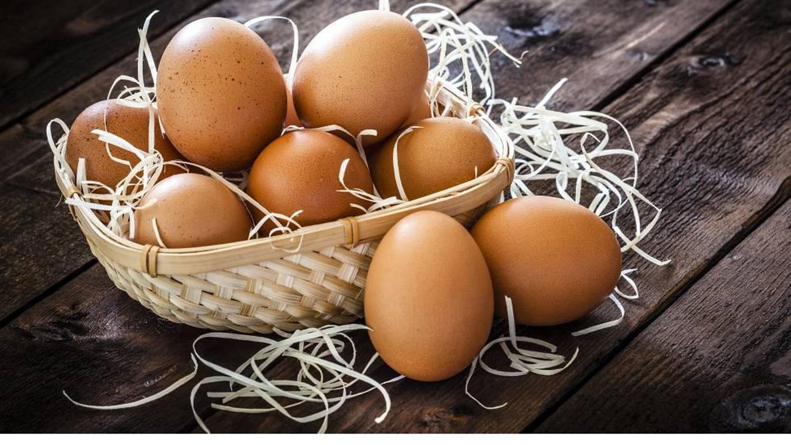 El colesterol que proviene de los huevos casi no afecta al colesterol sanguíneo.