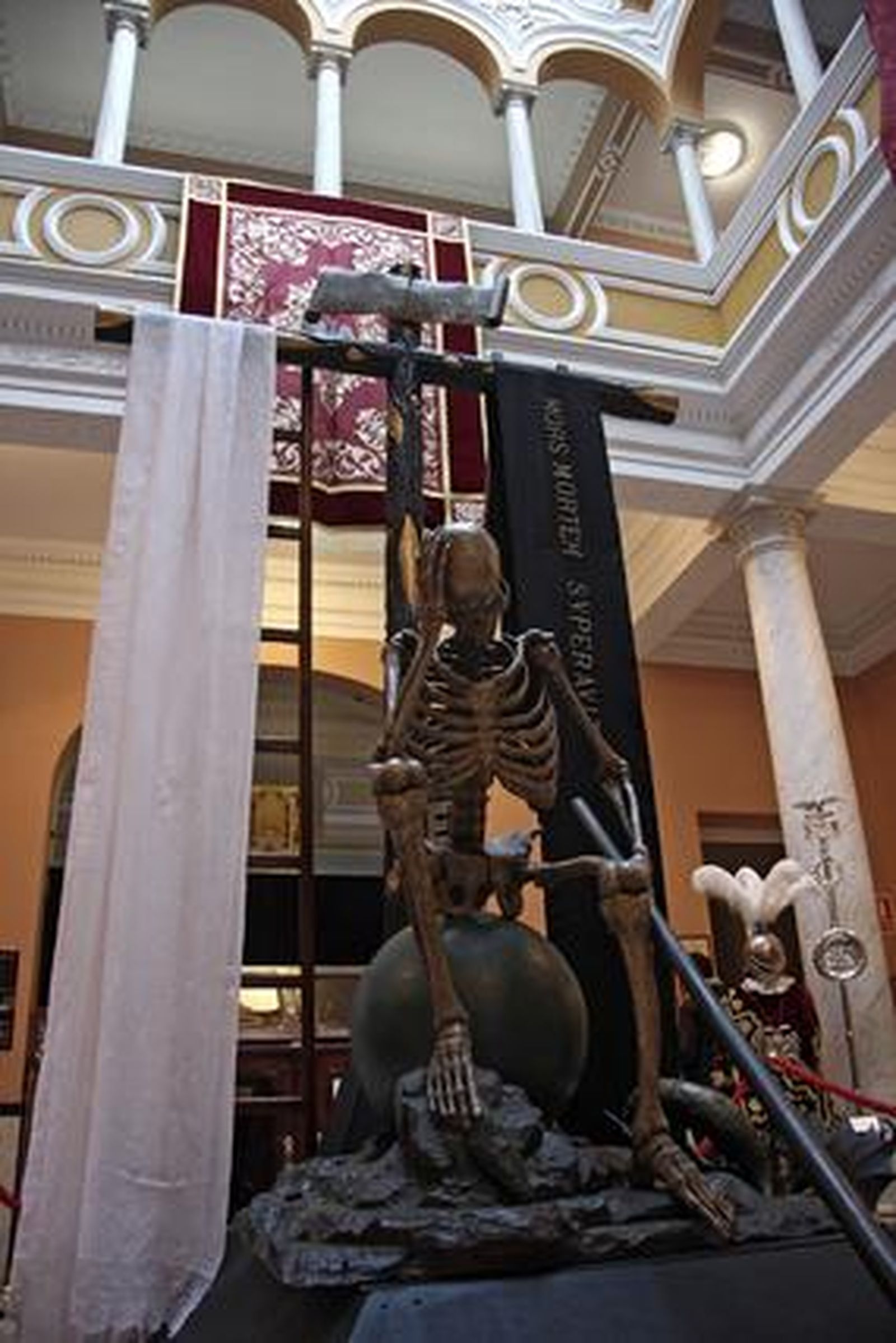 'Mors Mortem Superavit', los orígenes del Santo Entierro