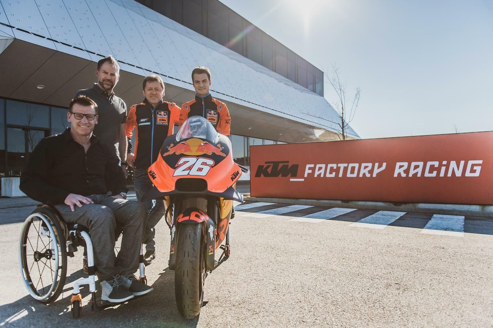 Primeras imágenes de Dani Pedrosa con la KTM Primeras imágenes de Dani Pedrosa con la KTM