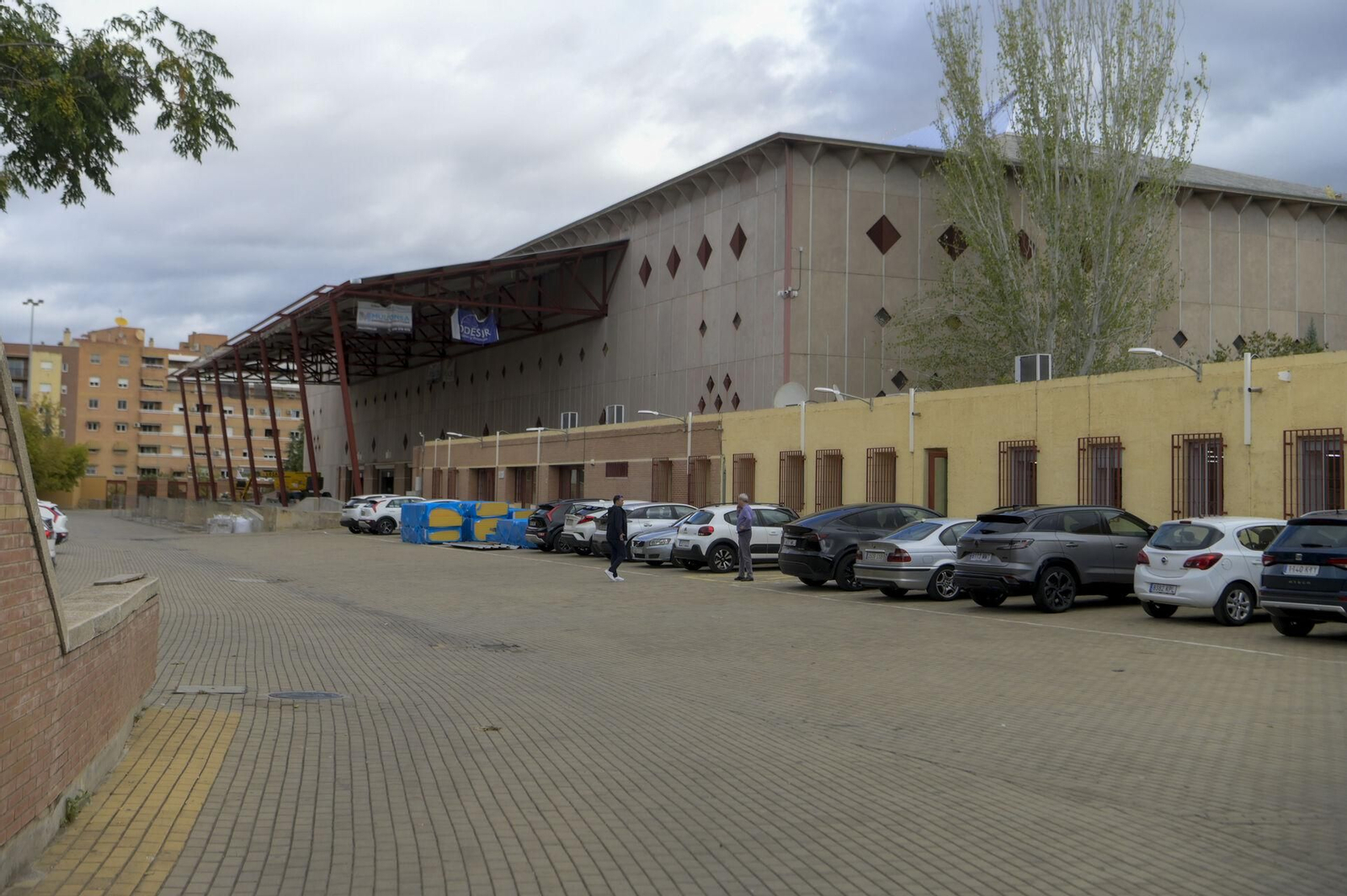 Un trabajador, herido grave al caerse en las obras del nuevo techado del Palacio de Deportes