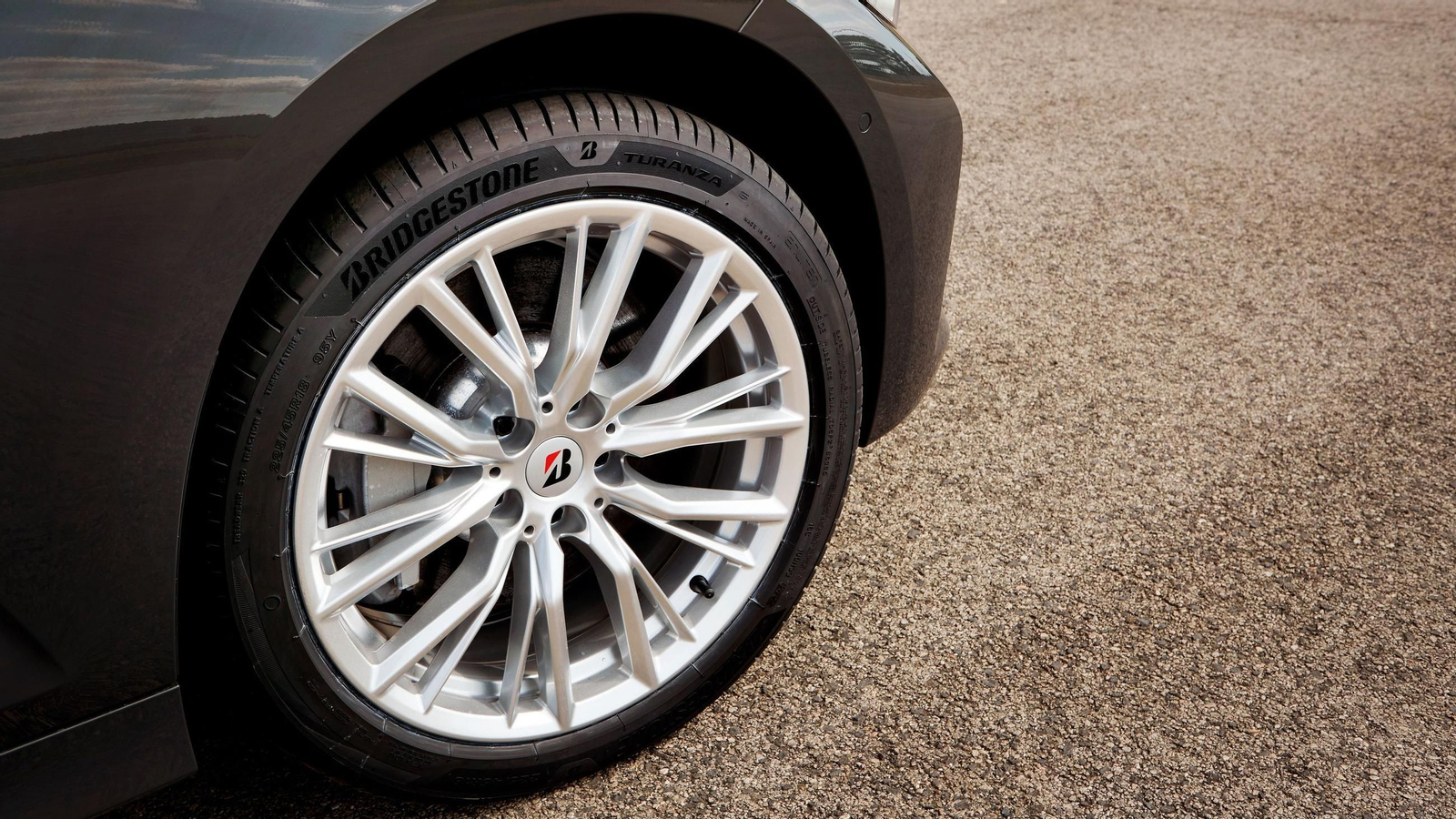 ¿Cómo elegir los neumáticos más adecuados? Cinco claves para acertar ¿Cómo elegir los neumáticos más adecuados? Cinco claves para acertar