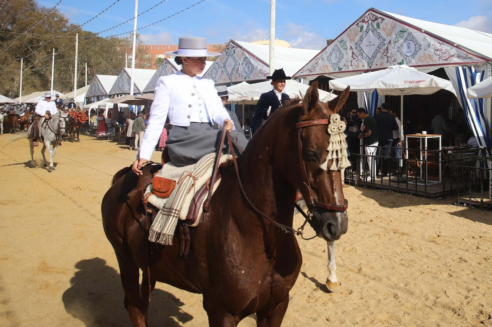 Feria del Caballo 2023: Imágenes del ambiente en la tarde del sábado
