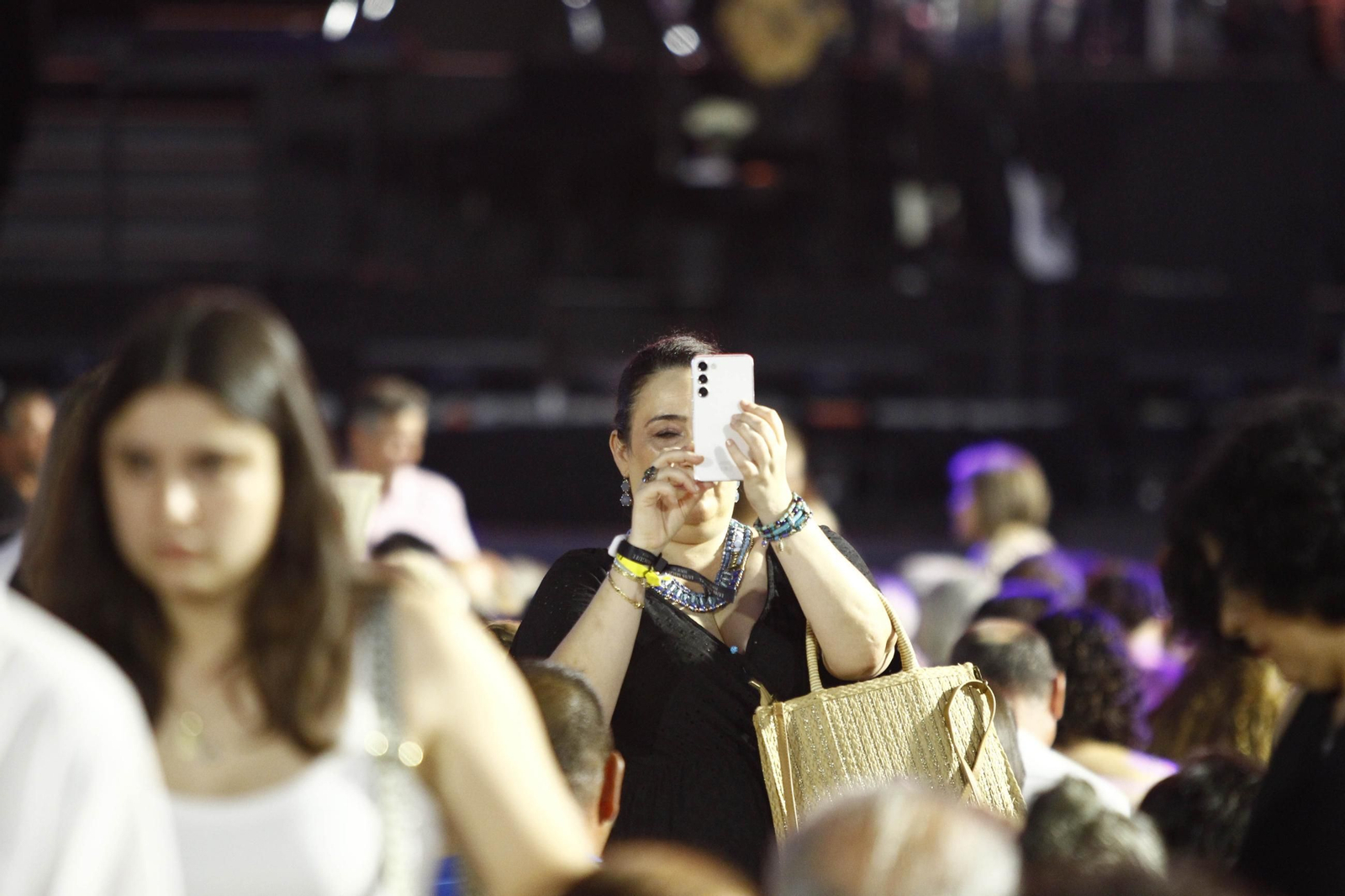 Luis Miguel encandila en su concierto de Roquetas de Mar, en imágenes