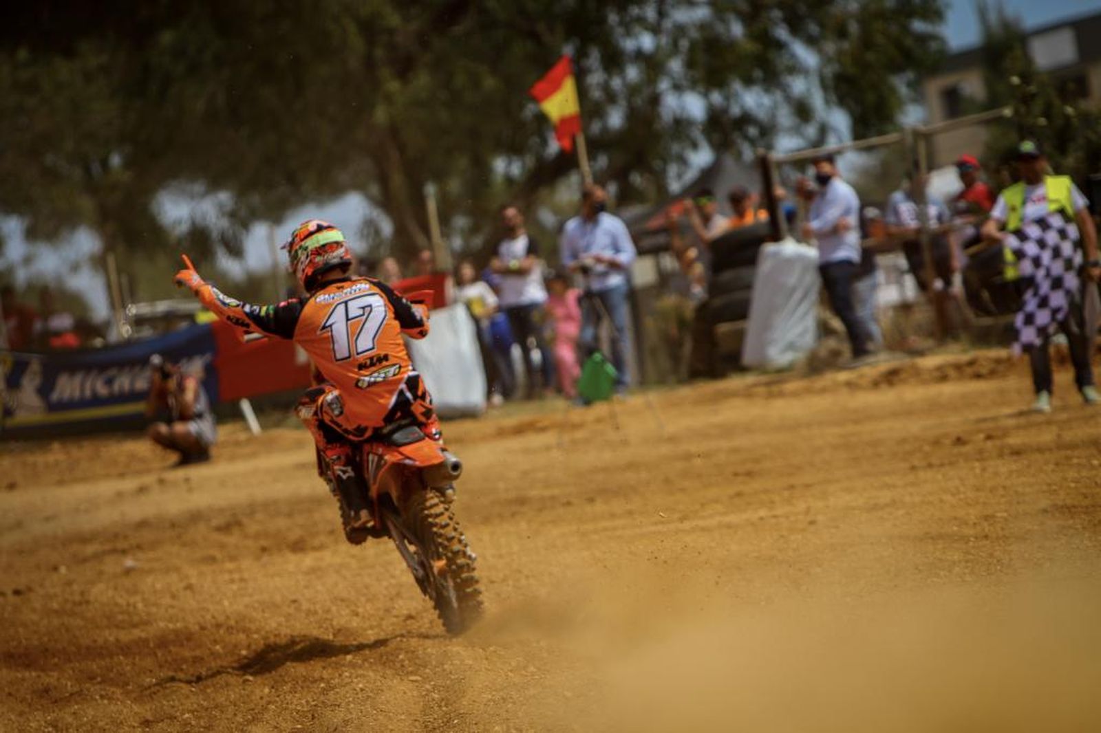 Valverde del Camino volvió a disfrutar con los mejores pilotos nacionales.