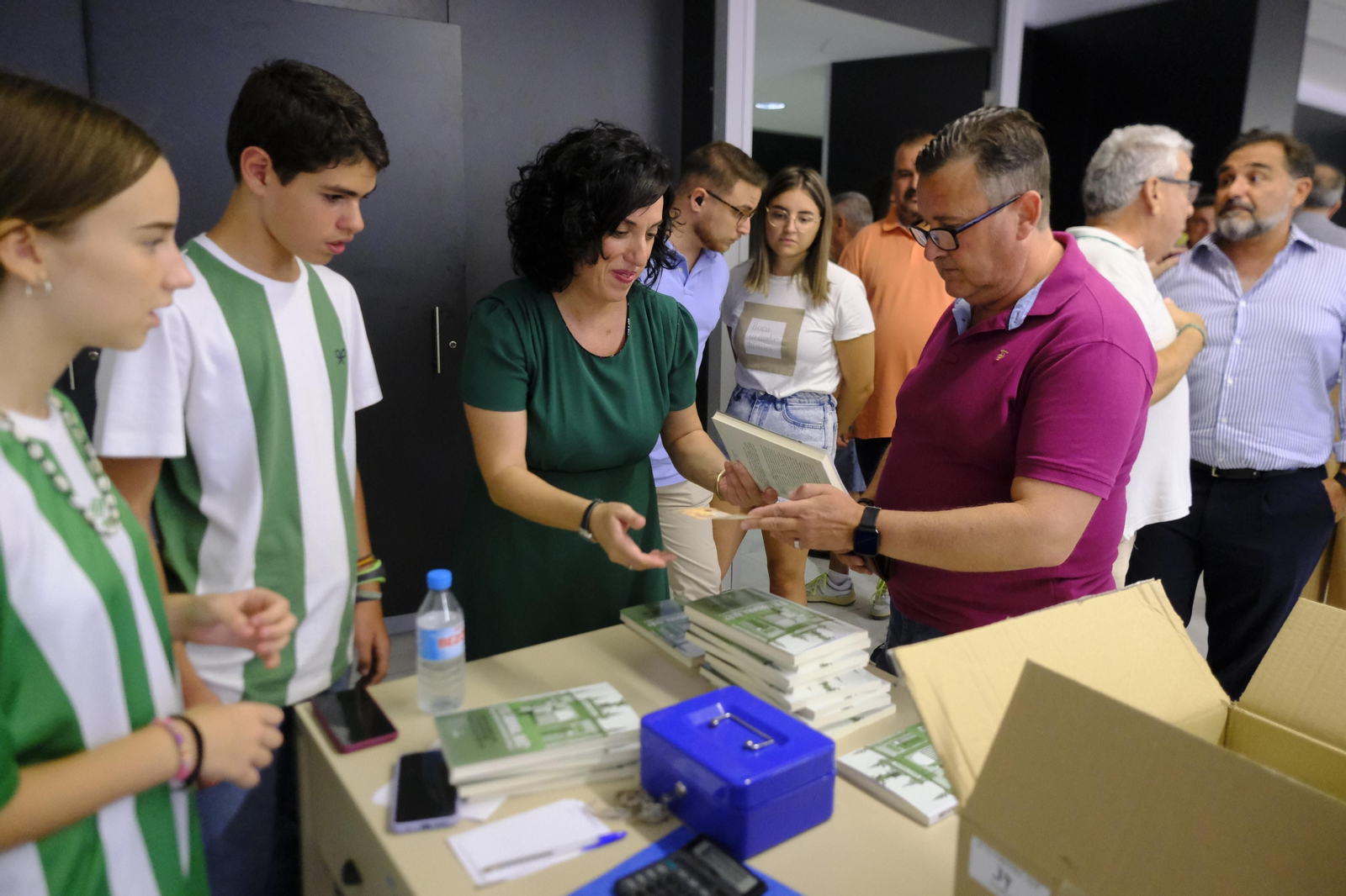 Las imágenes de la presentación del libro '¿Y tu Córdoba, qué?'