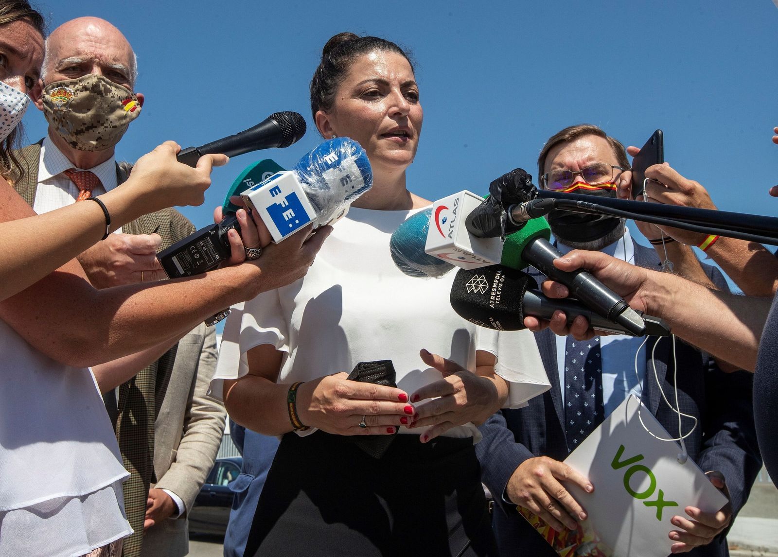 Macarena Olona, de Vox