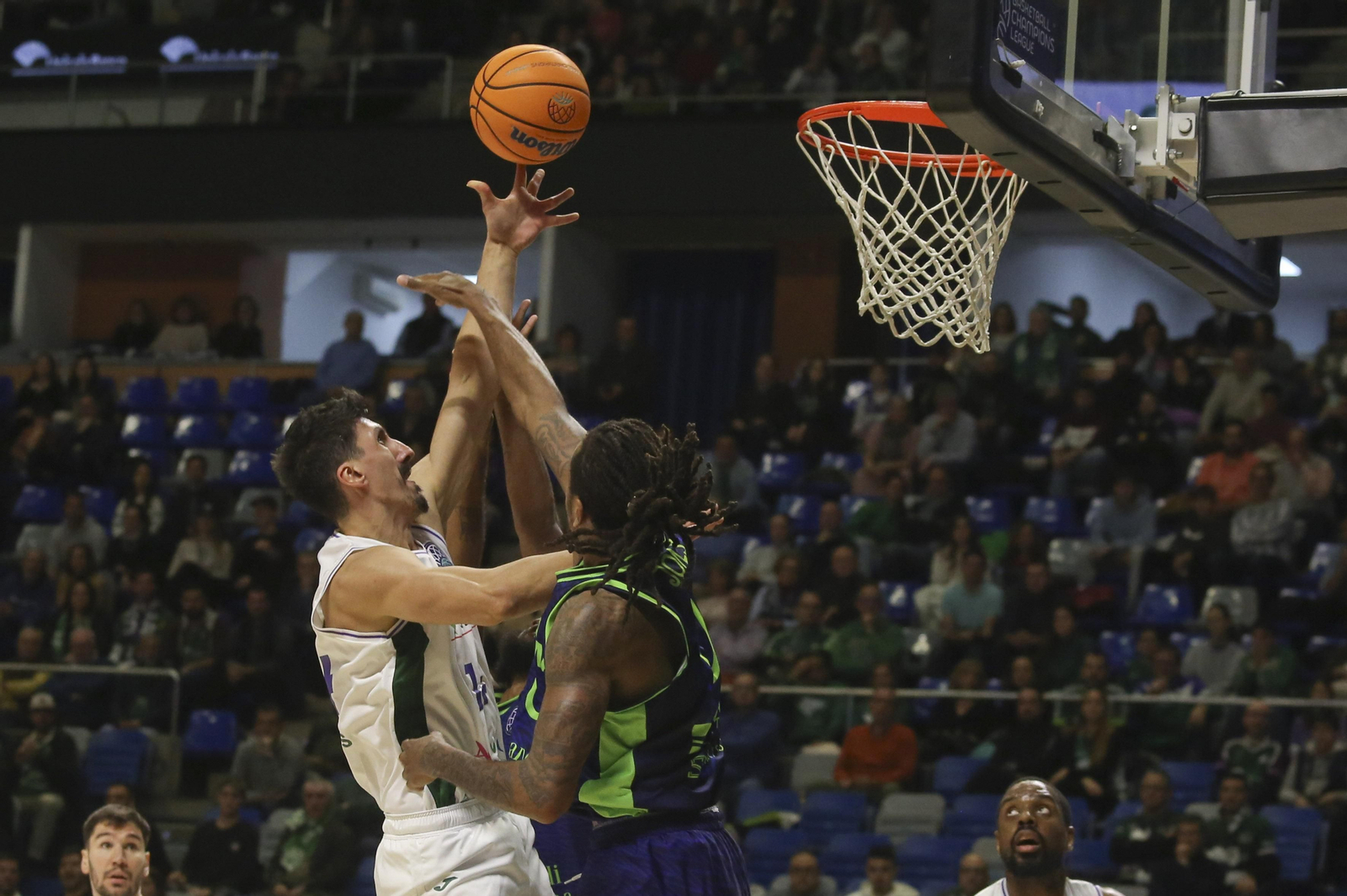 El Unicaja-Dinamo Sassari, en fotos