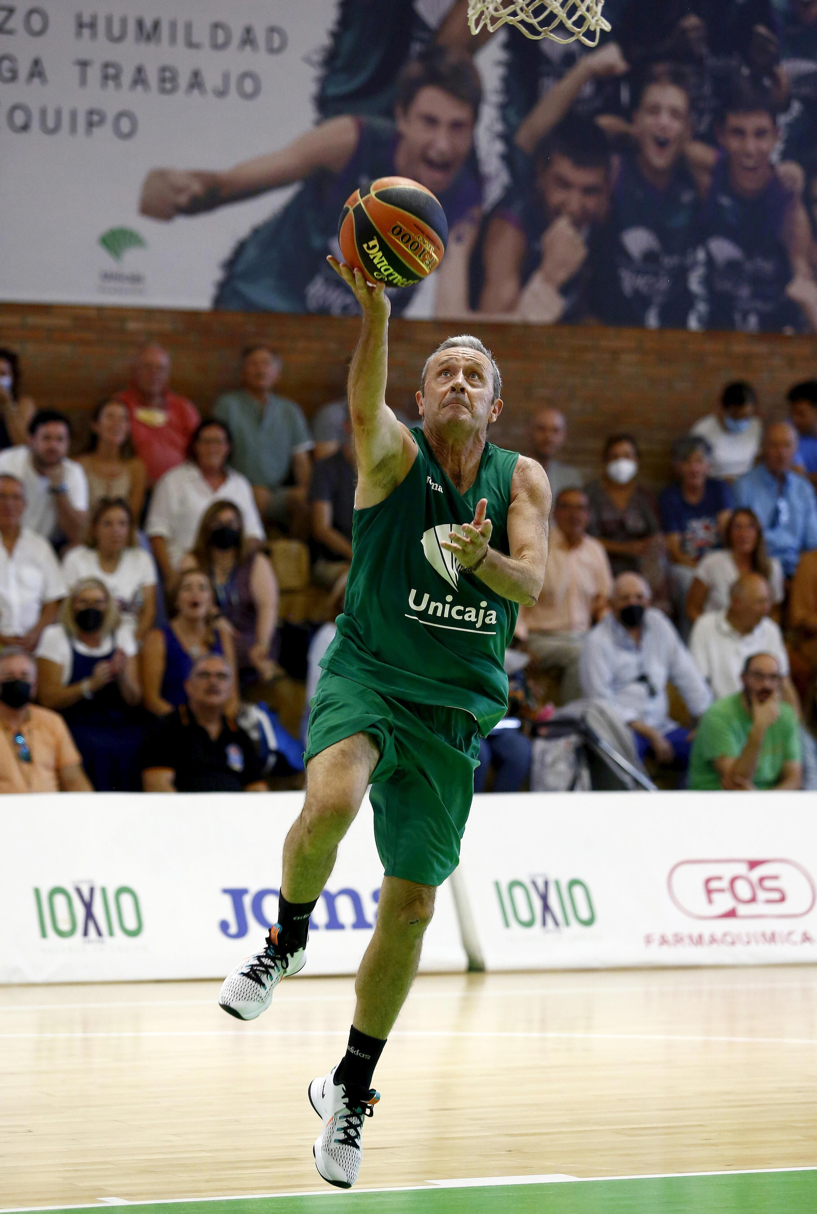 El debut del Unicaja +60 en el FIMBA, en fotos