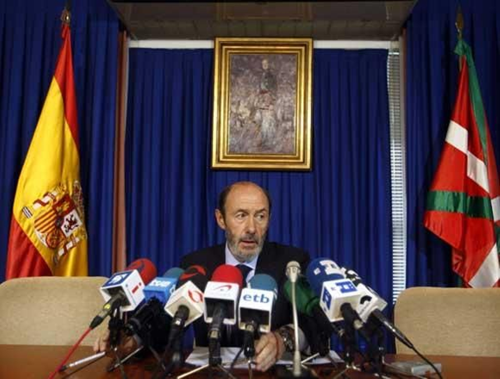Rubalcaba: "ETA ha intentado una masacre"