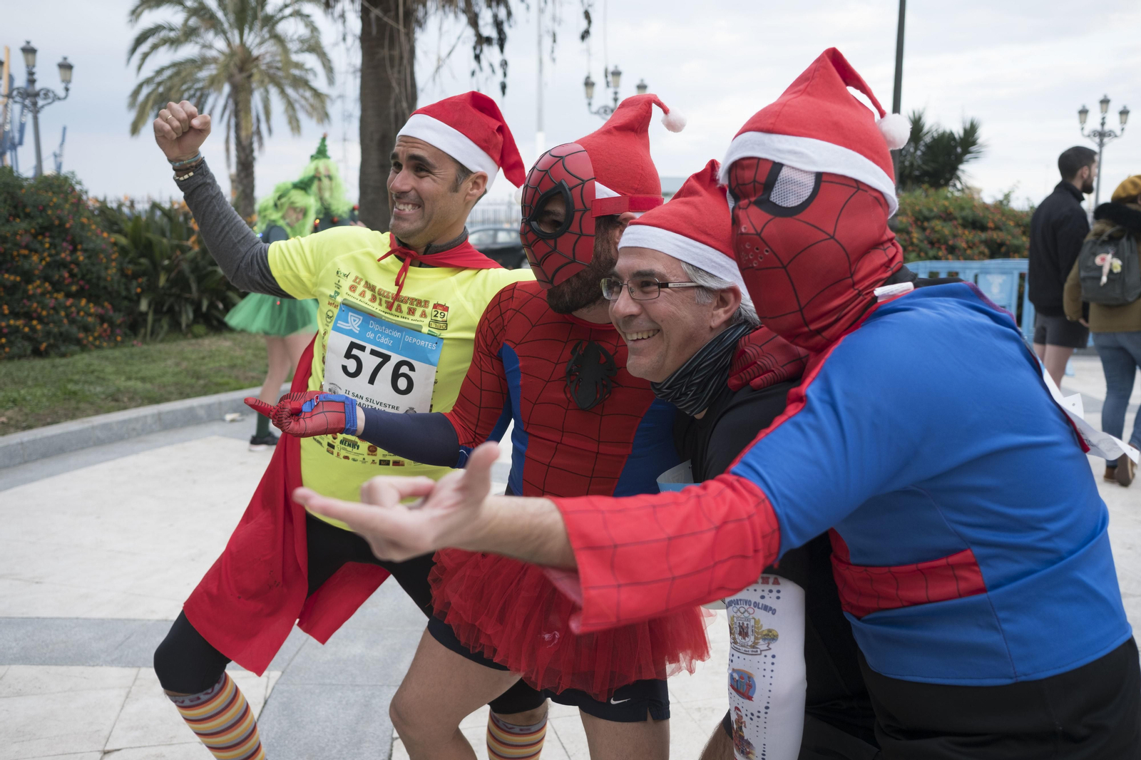 Las imágenes de la segunda edición de la San Silvestre gaditana
