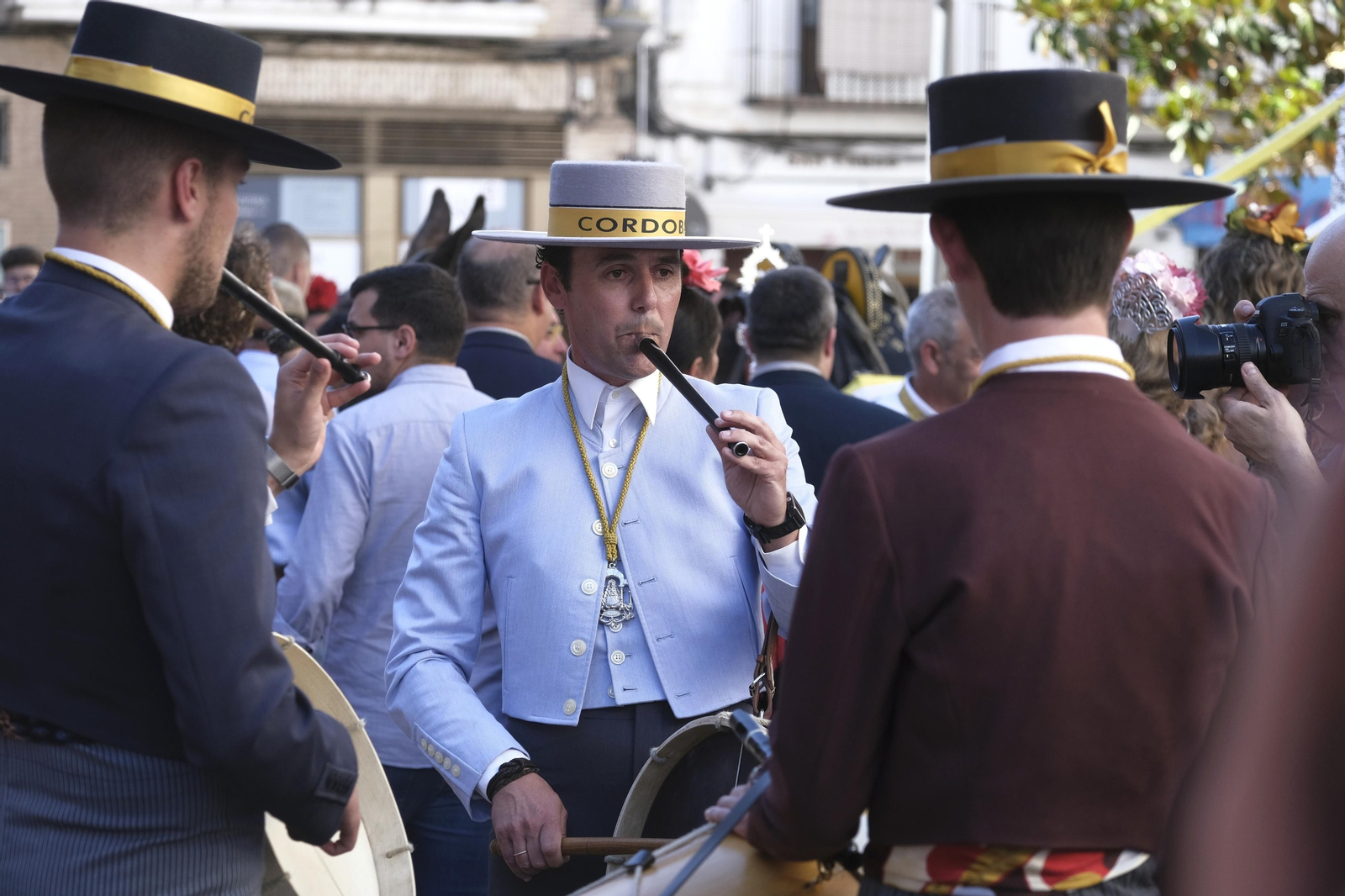 La emocionante salida de la Hermandad del Rocío de Córdoba,  en imágenes
