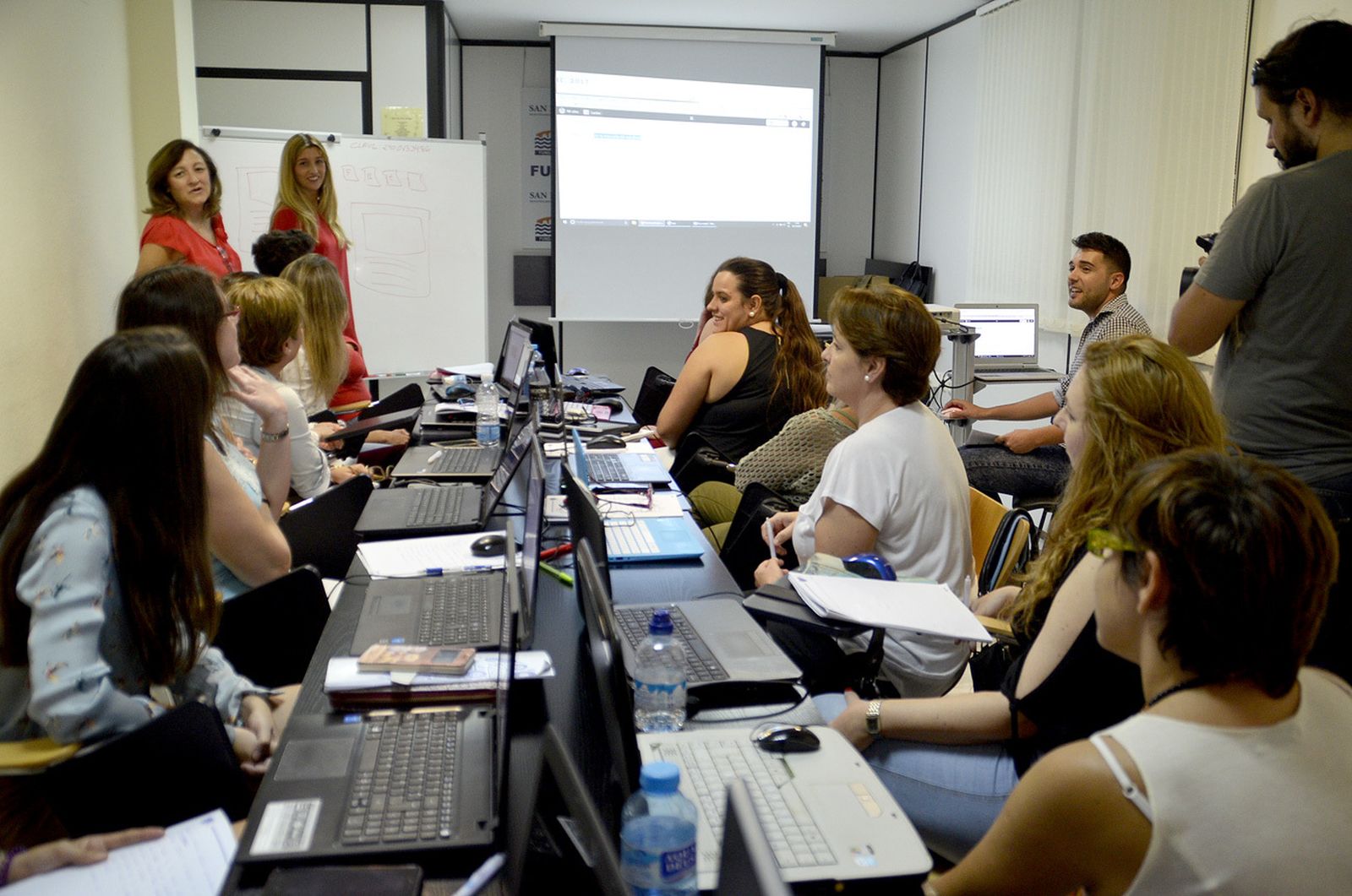Talleres en la sede de la concejalía de la Mujer