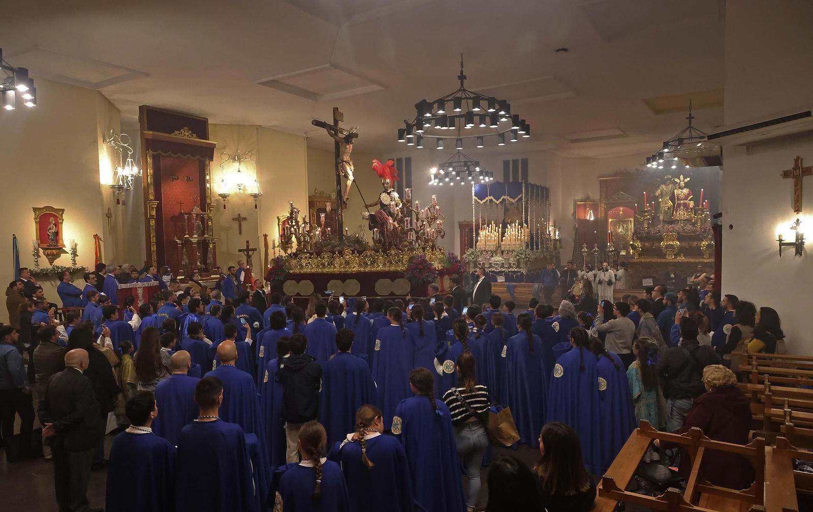 Fotos del Viernes Santo en Algeciras: Misericordia y Santo Entierro