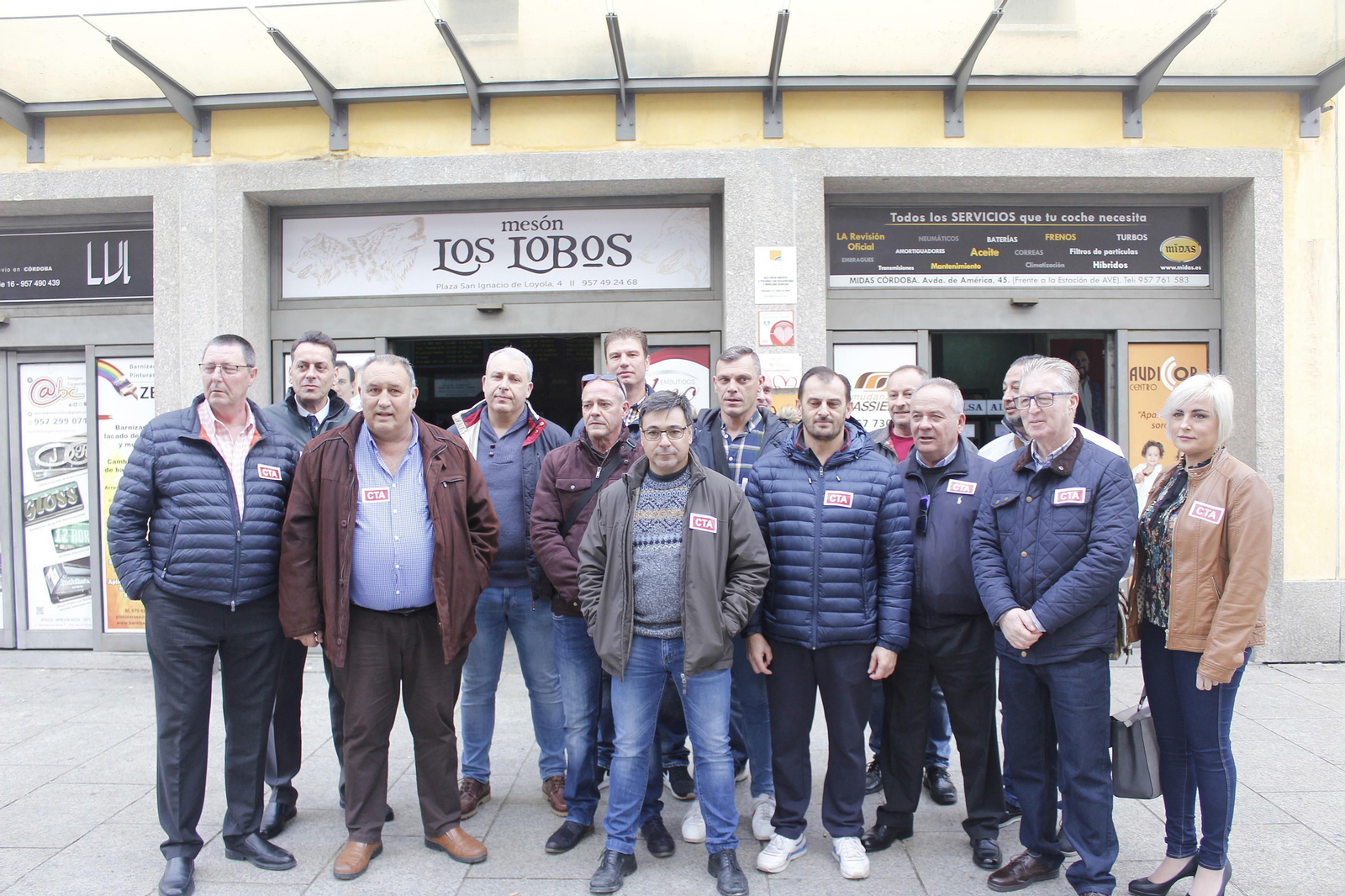 Representantes de CTA.