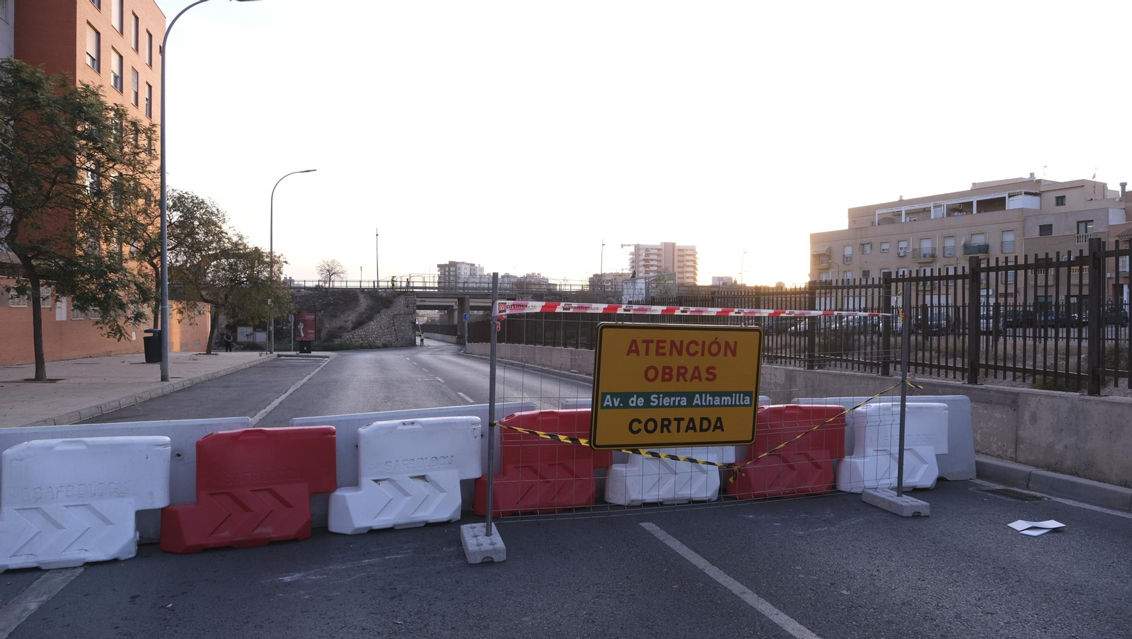 Imágenes del desmantelamiento del puente de Los Molinos, para el soterramiento del AVE