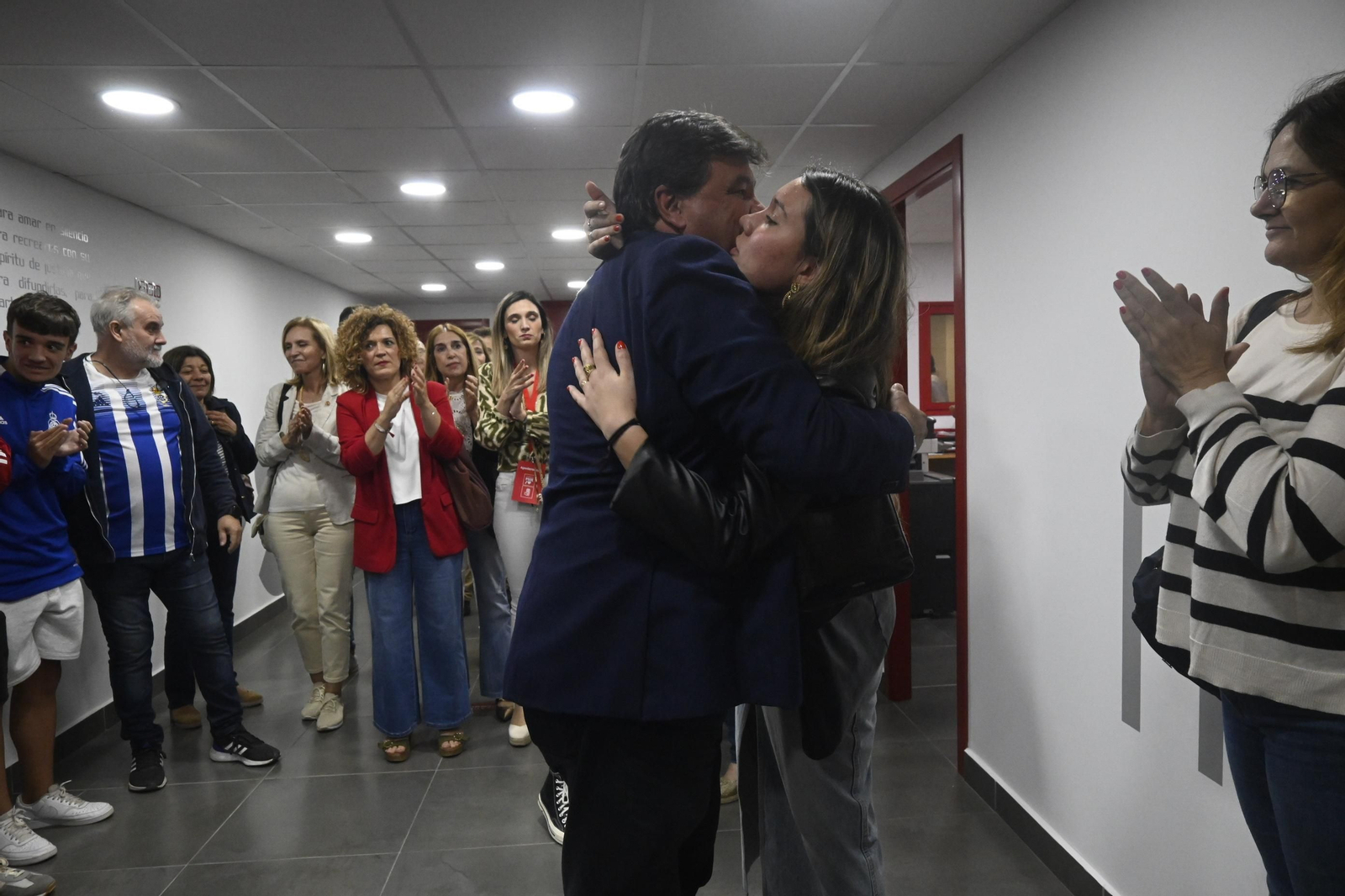 Imágenes del PSOE tras las elecciones municipales en Huelva