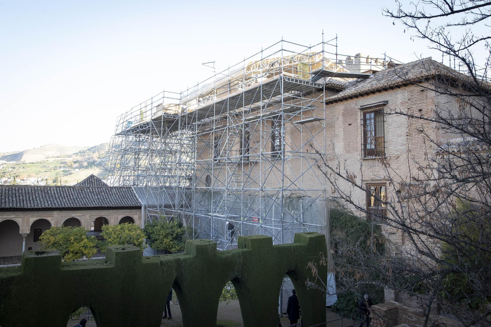 Fotos: las obras de restauración de las cubiertas del Mexuar y los Palacios Nazaríes de la Alhambra de Granada