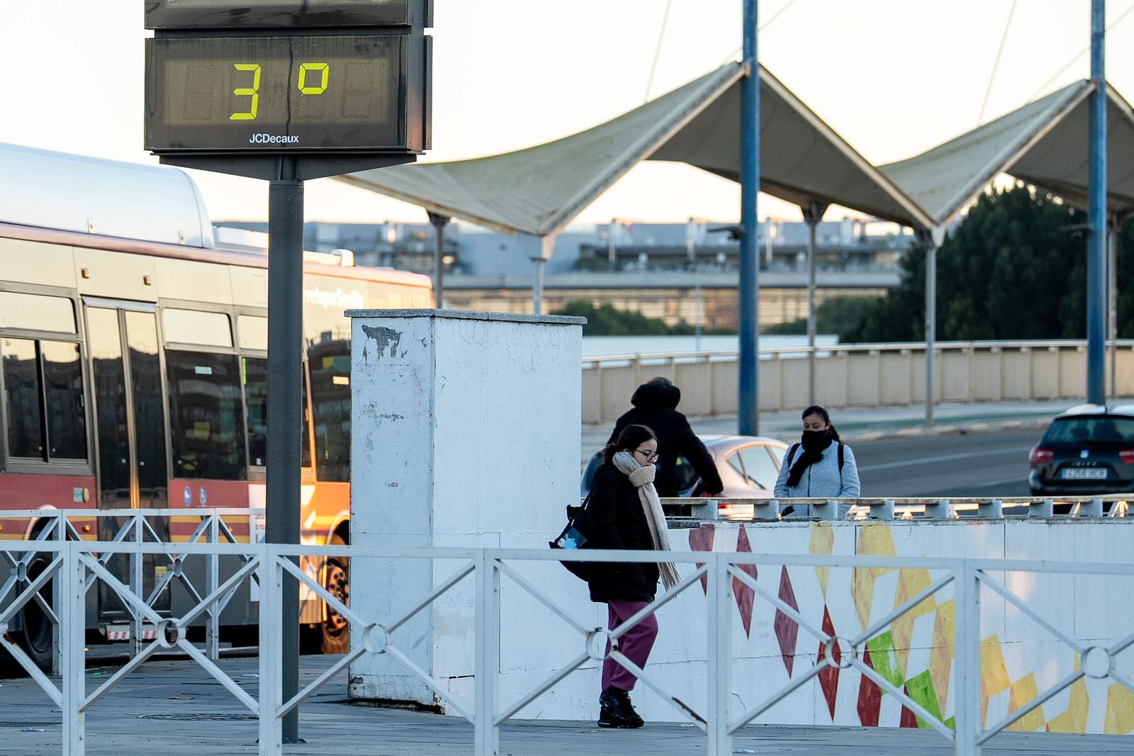 El termómetro del Puente del Cristo de la Expiración en la mañana de ayer.
