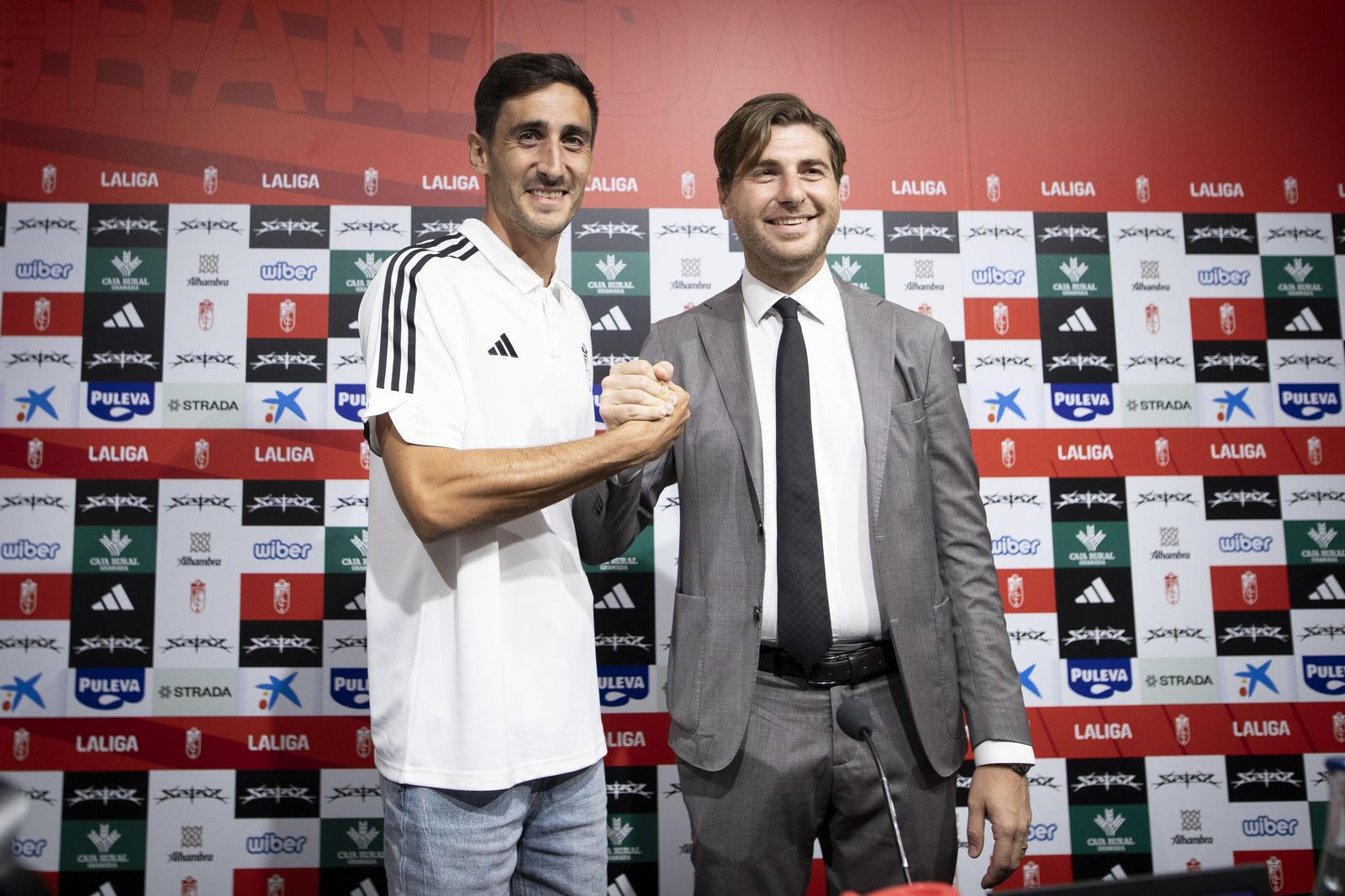 Matteo Tognozzi junto al último fichaje, Diego Mariño.