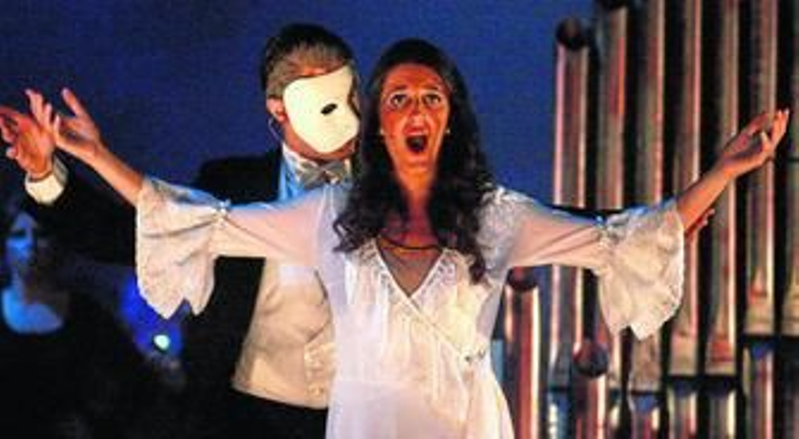 Preestreno de la versión sinfónica de 'El fantasma de la Ópera' en la Casa Colón de Huelva.