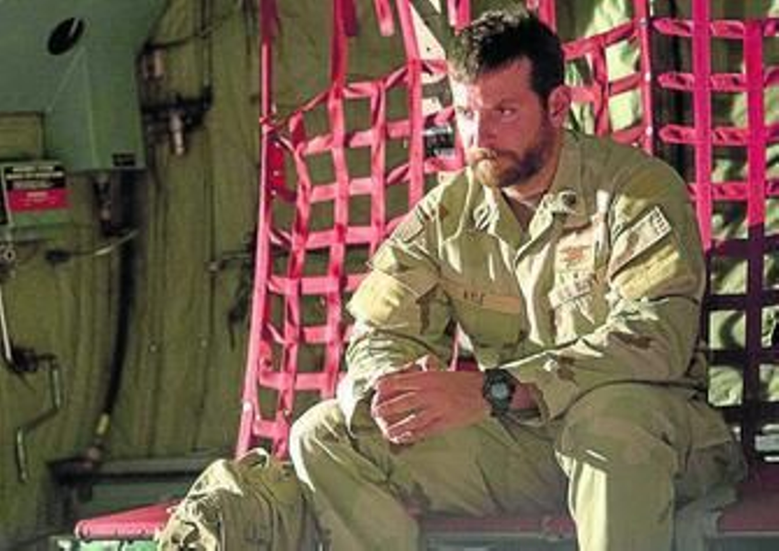 Cooper, en una escena del filme, en el que brinda una asombrosa interpretación.