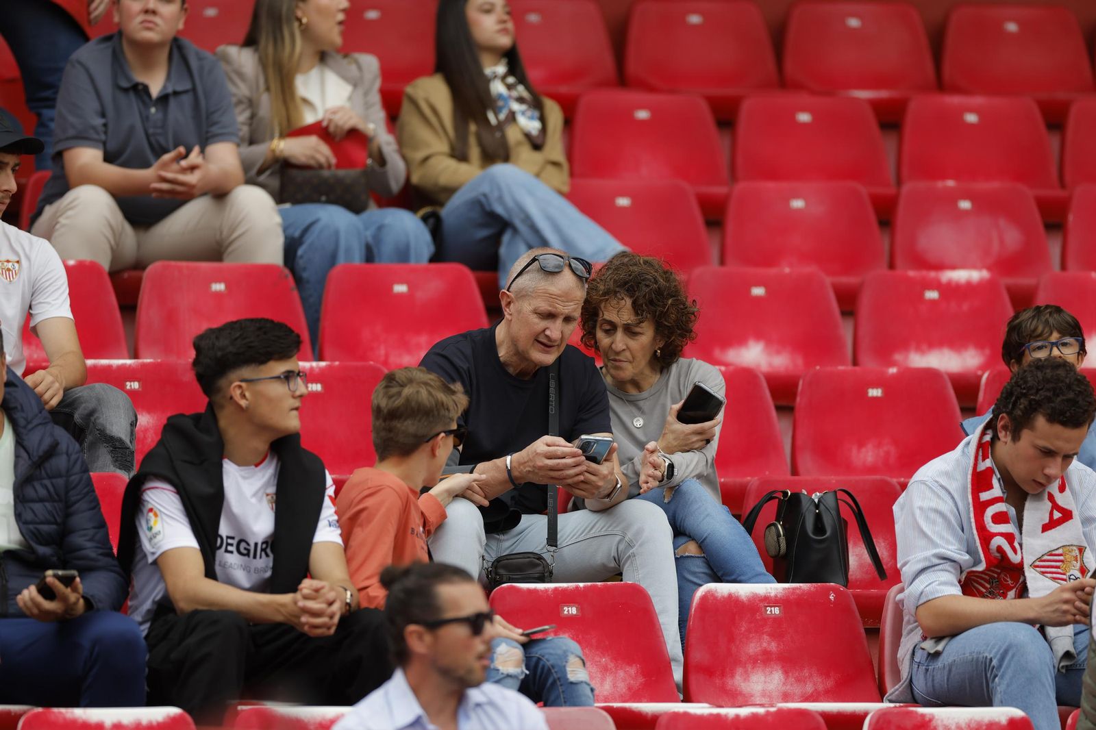 Búscate en las fotos del Sevilla FC - Leganés