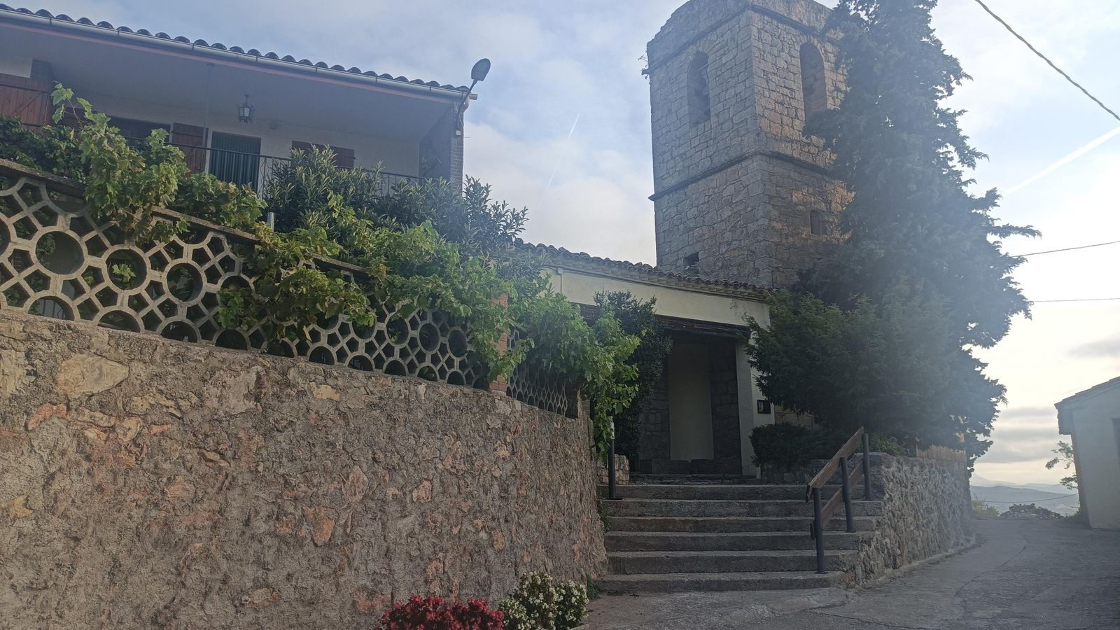 Iglesia de Santa Ana en Ubiergo.