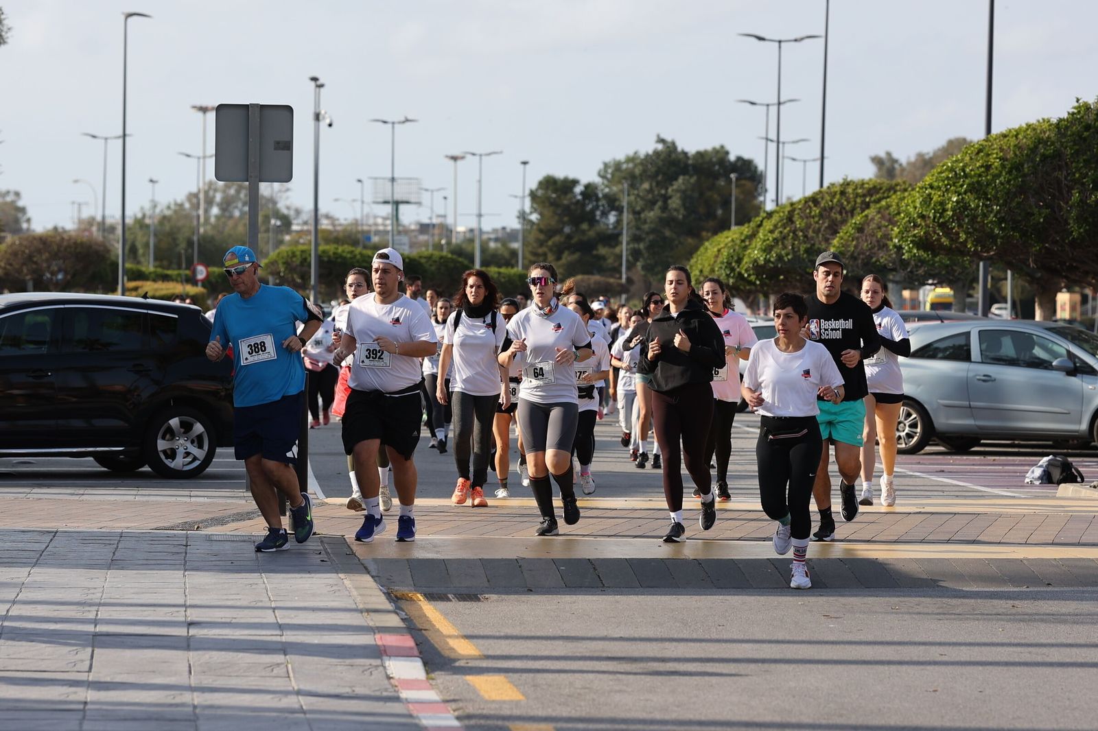 La Carrera Solidaria por el Día de la Mujer McArthurGlen, en fotos