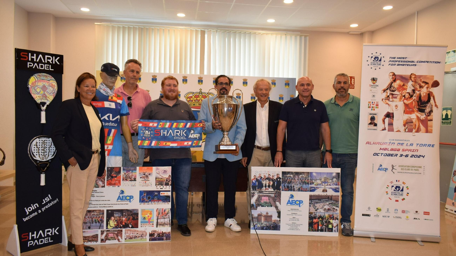 Presentación del cartel de la Copa Internacional de Clubes de Pádel.