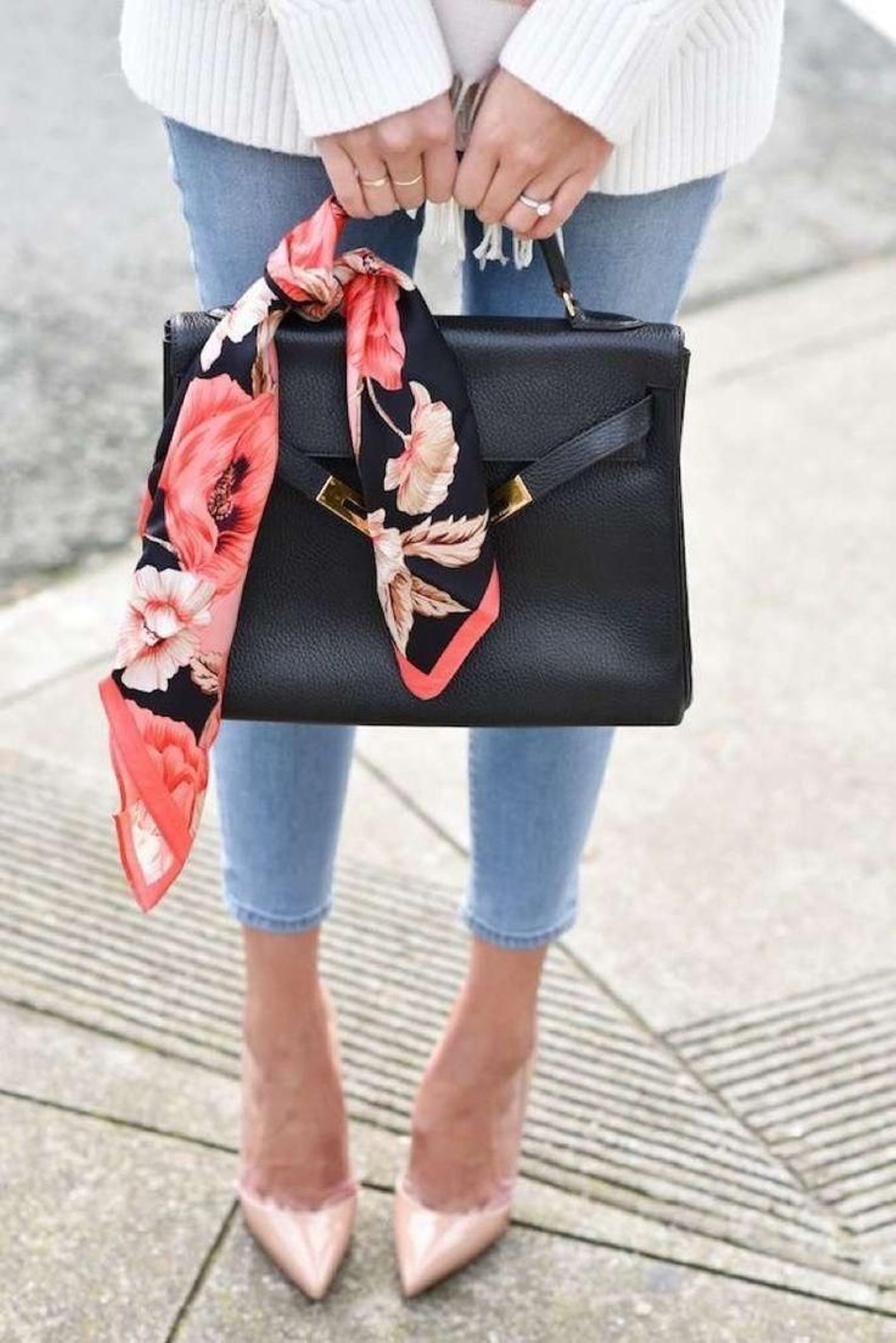 Las 30 formas más originales de llevar un pañuelo en tus looks de verano