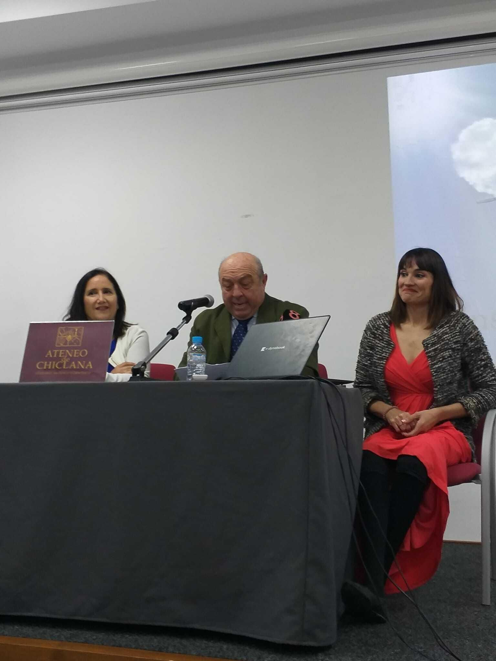 Presentación del último libro de Irene Vila.
