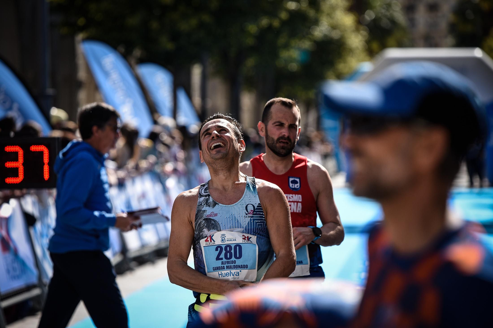 Imágenes de la carrera 21K en Huelva