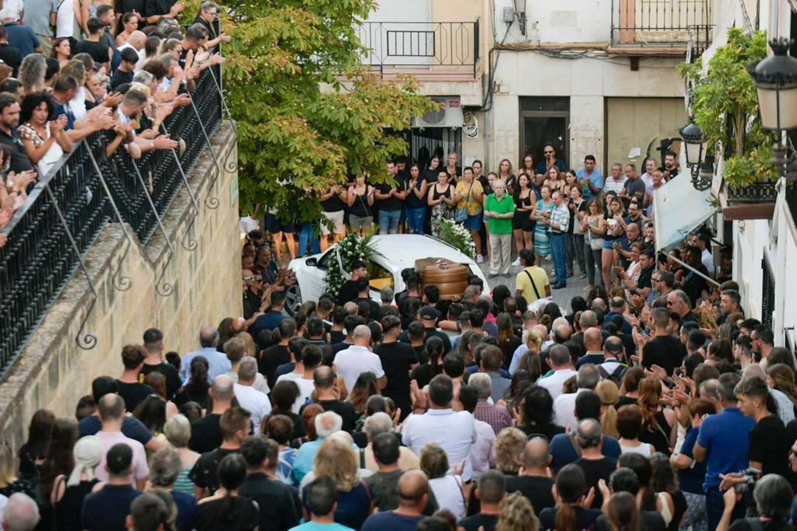 Íllora despide a Juan