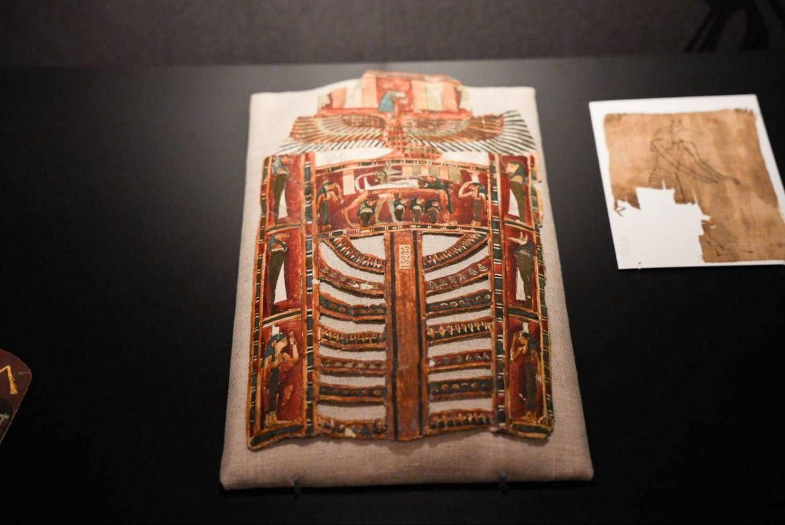 Las primeras piezas de la gran exposición sobre Egipto que han llegado a Córdoba