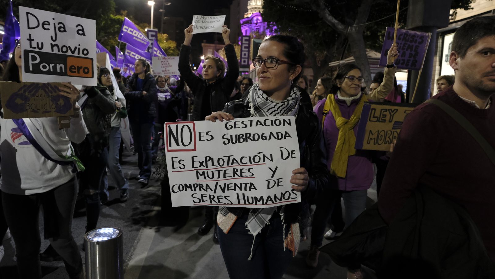 Imágenes de las manifestaciones por el Día de la Mujer en Almería
