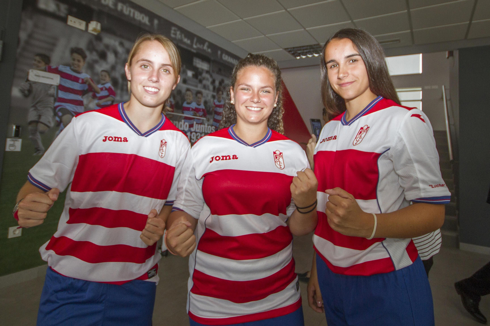 Las camisetas del año pasado se presentaron en la Ciudad Deportiva.