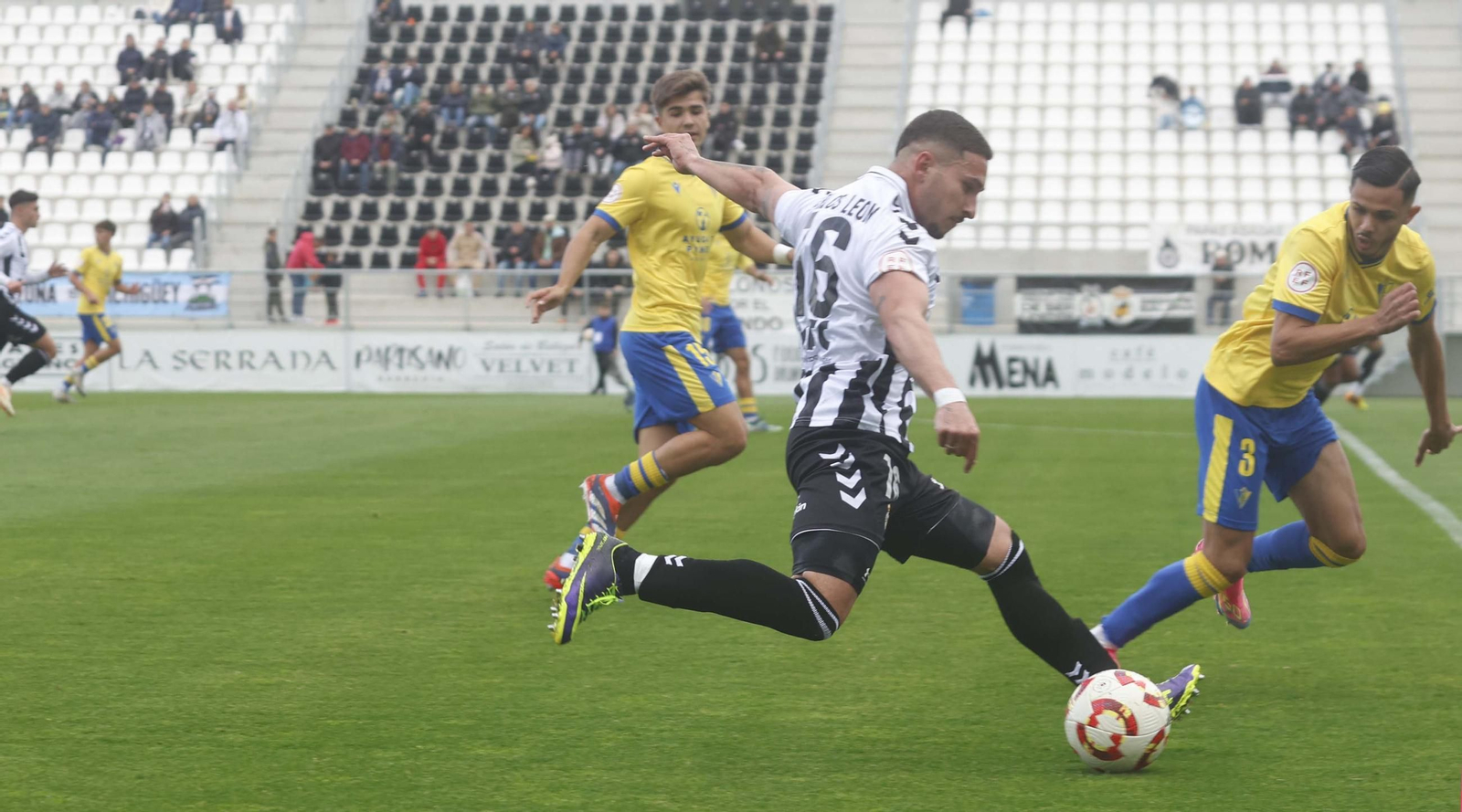 Las fotos del Balona-Cádiz Mirandilla de Segunda Federación