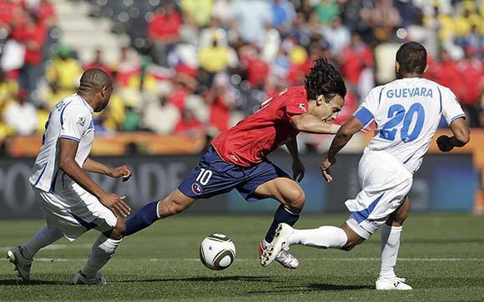 Chile: "Monitos de play-station" que sólo saben atacar