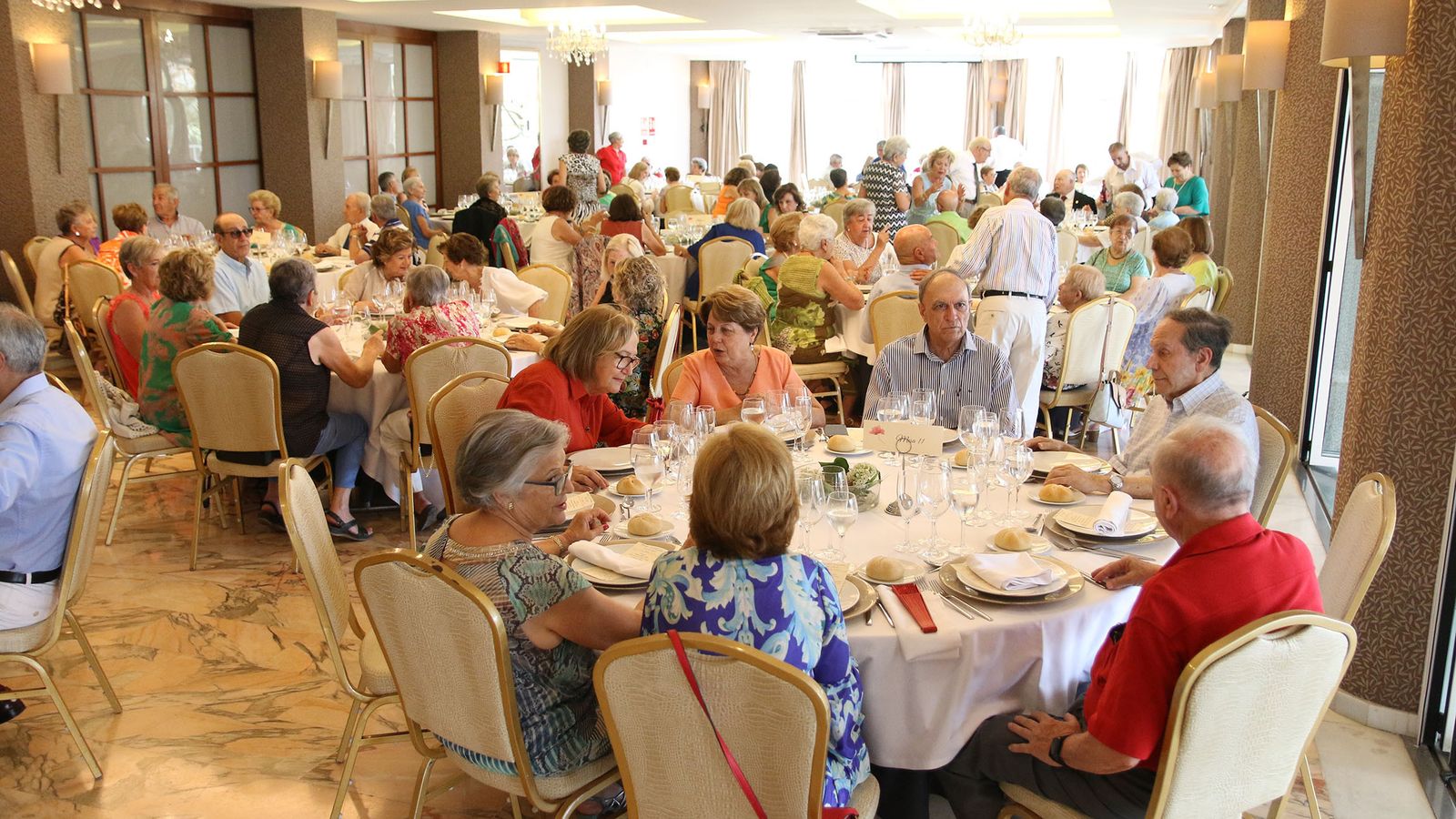 Comida de hermandad.