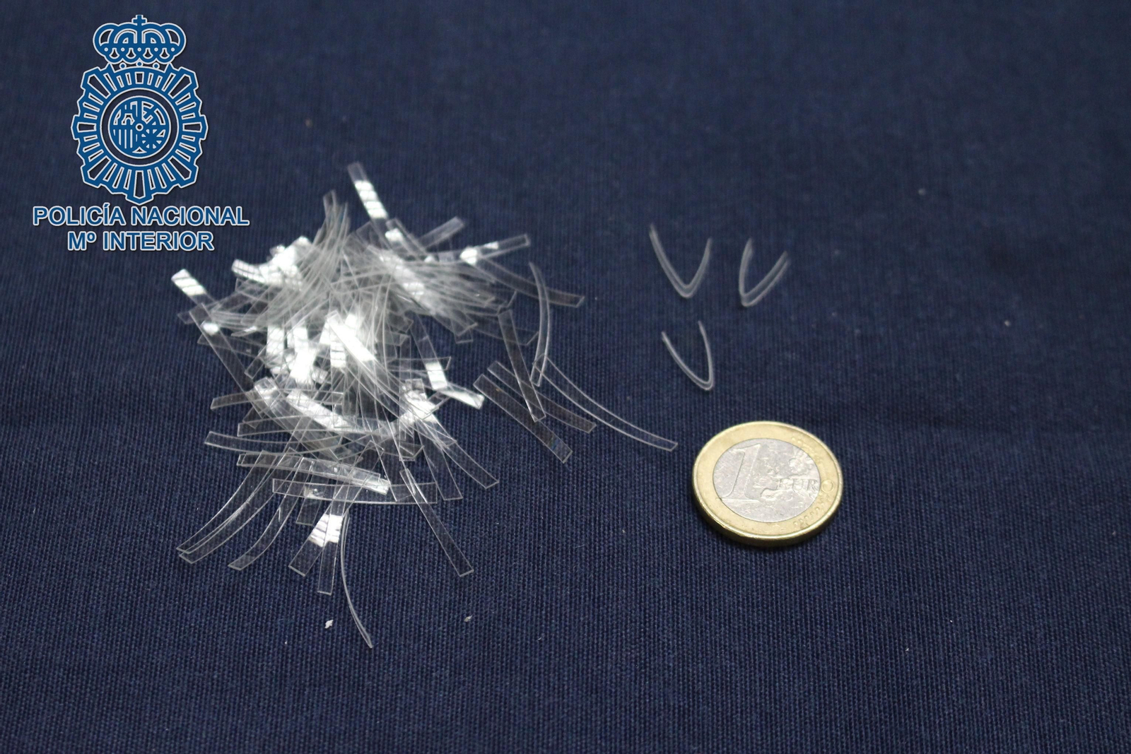 Las piezas de plástico utilizadas como testigos por los georgianos.