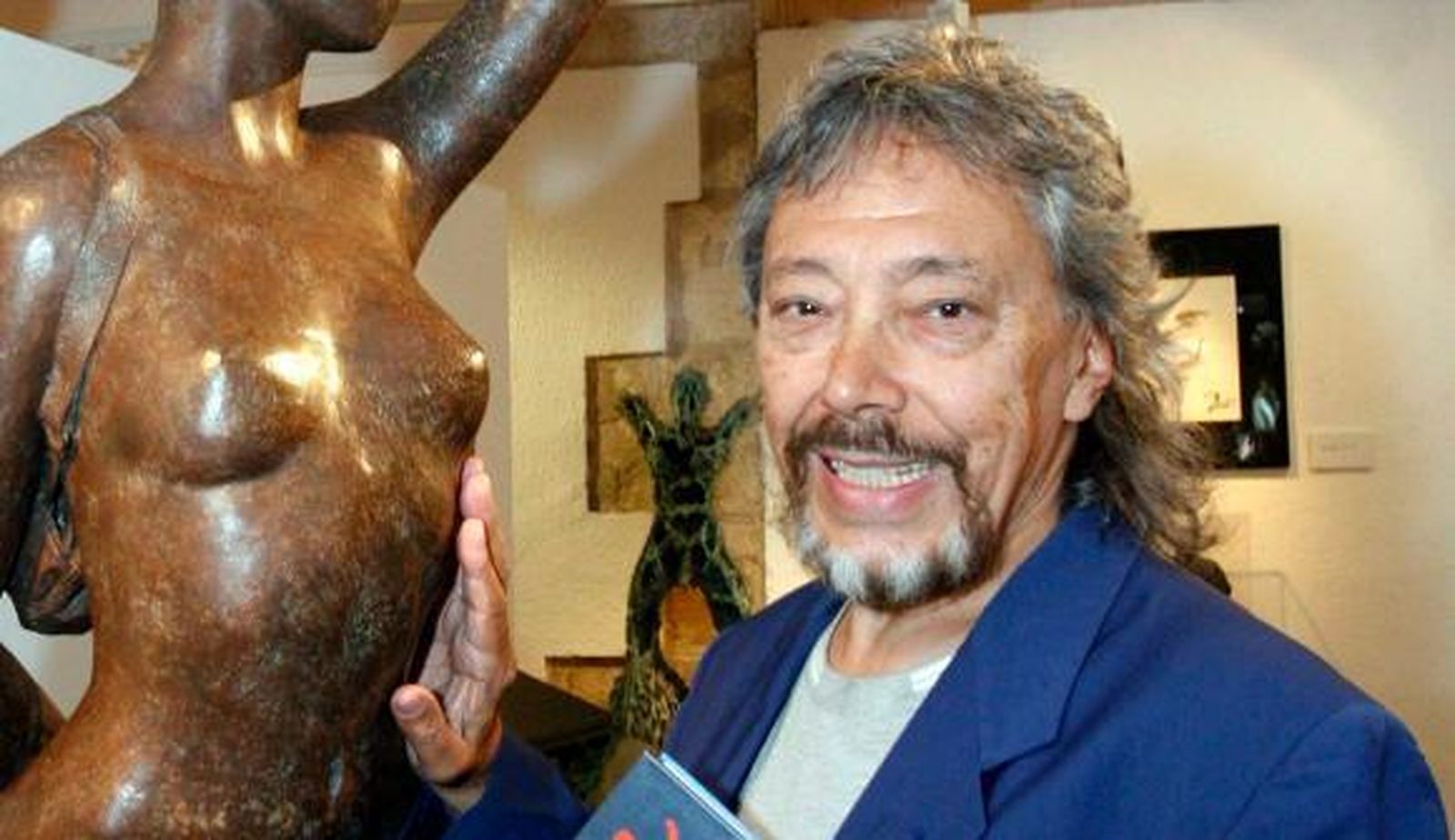 "Algunas hacen el ridículo con sus melenas"