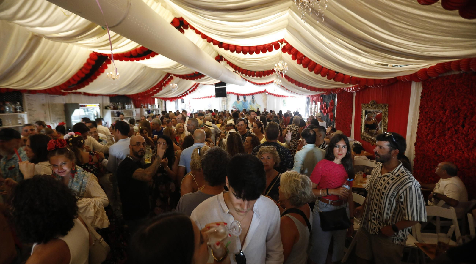 Búscate en las fotos del viernes en la Feria de Tarifa
