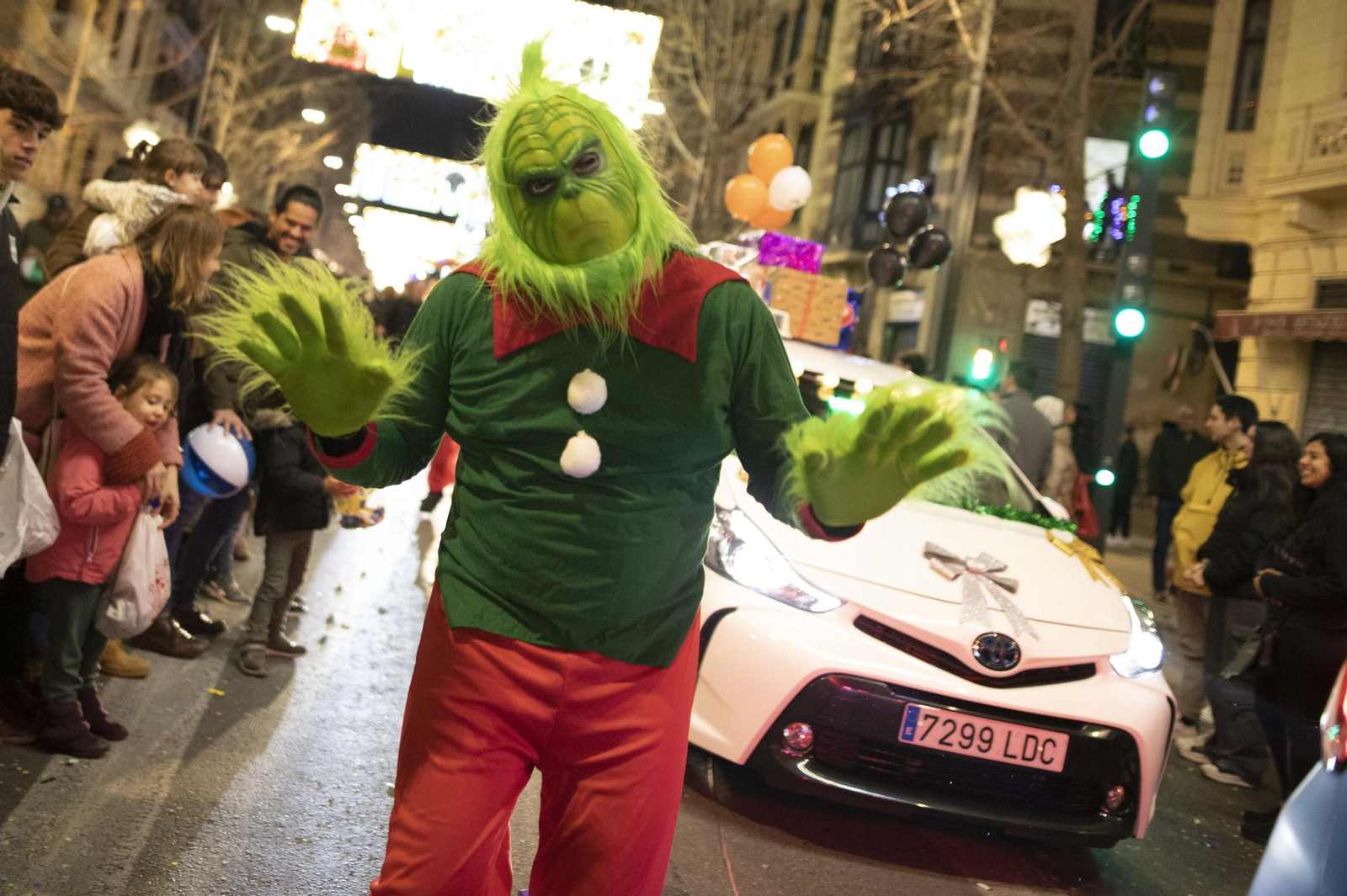 La cabalgata de los Reyes Magos de Granada, en imágenes