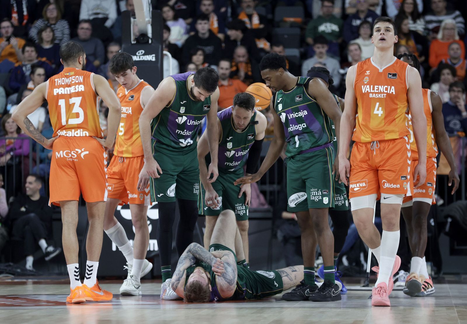 El Valencia Basket-Unicaja, en fotos