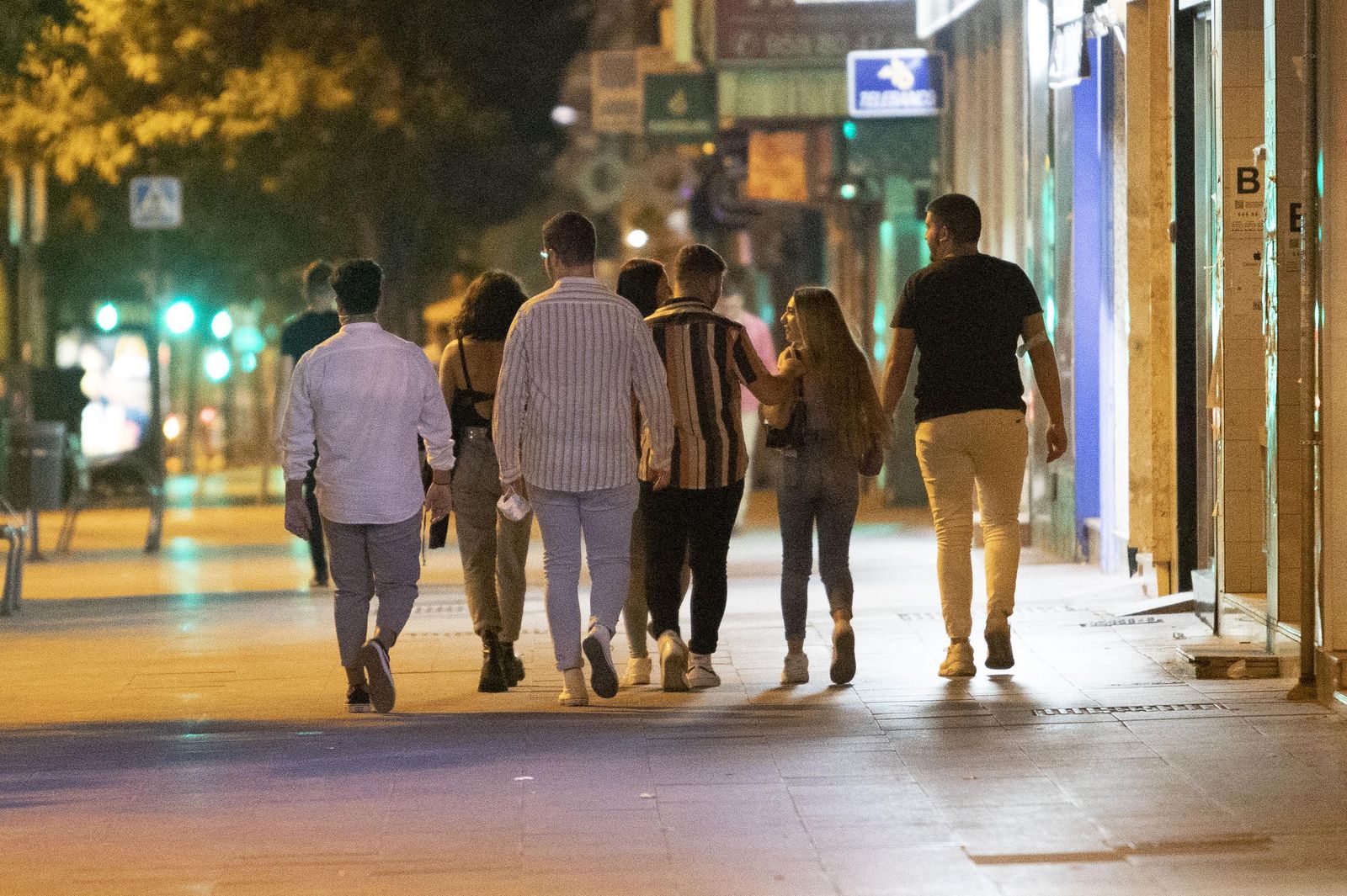 Fotos: así fue la primera noche de Granada en la nueva normalidad