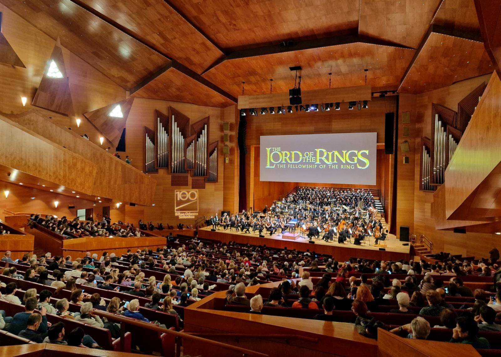 Cine y música en directo.