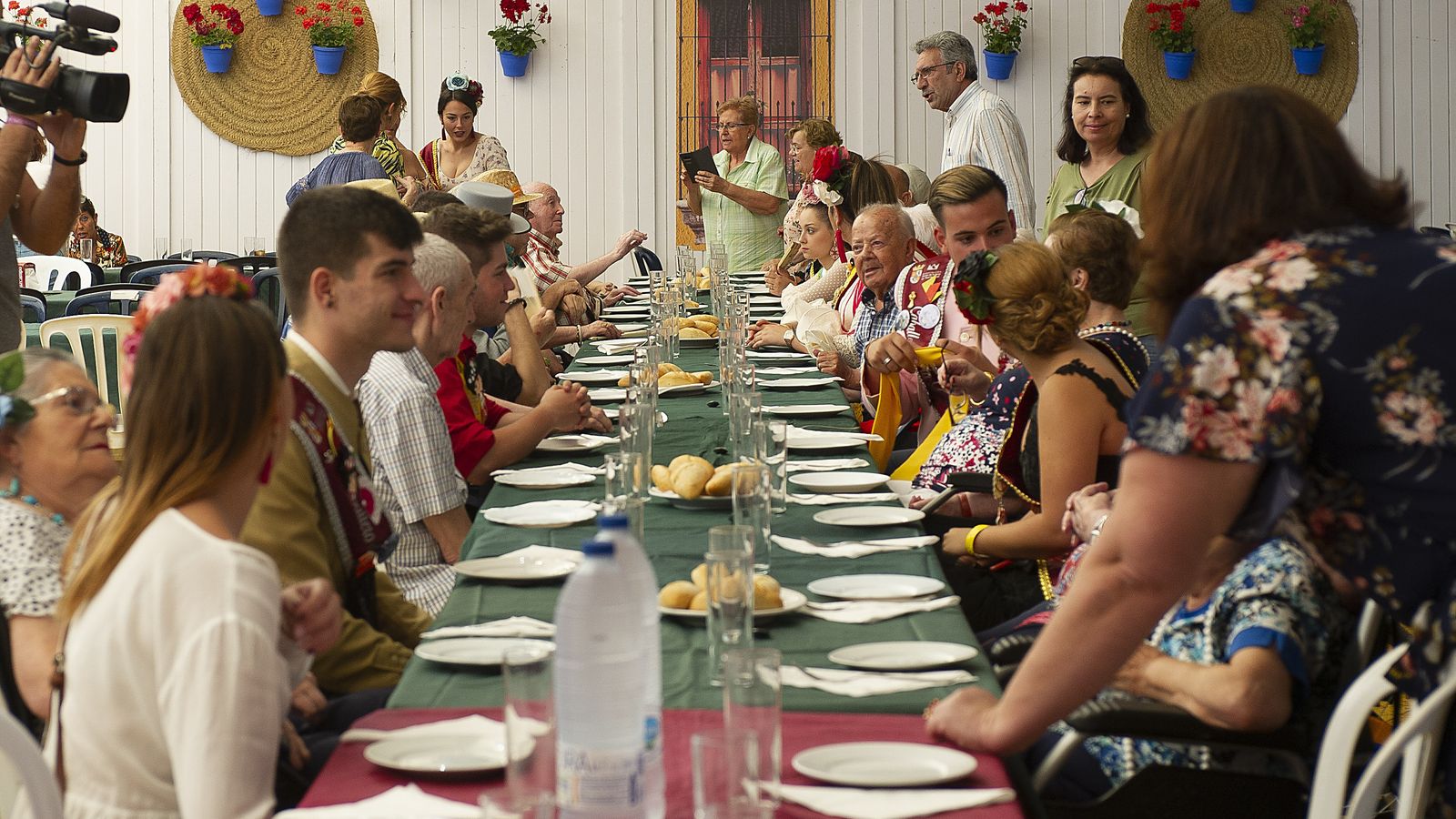 Almuerzo de la residencia de Ancianos Joaquina de Vedruna.