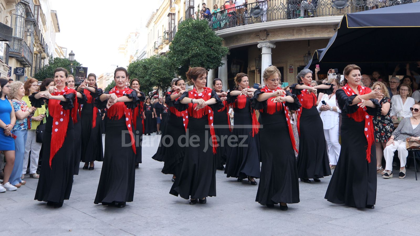 Flashmob de la academia de baile de Fani Muñoz en Jerez
